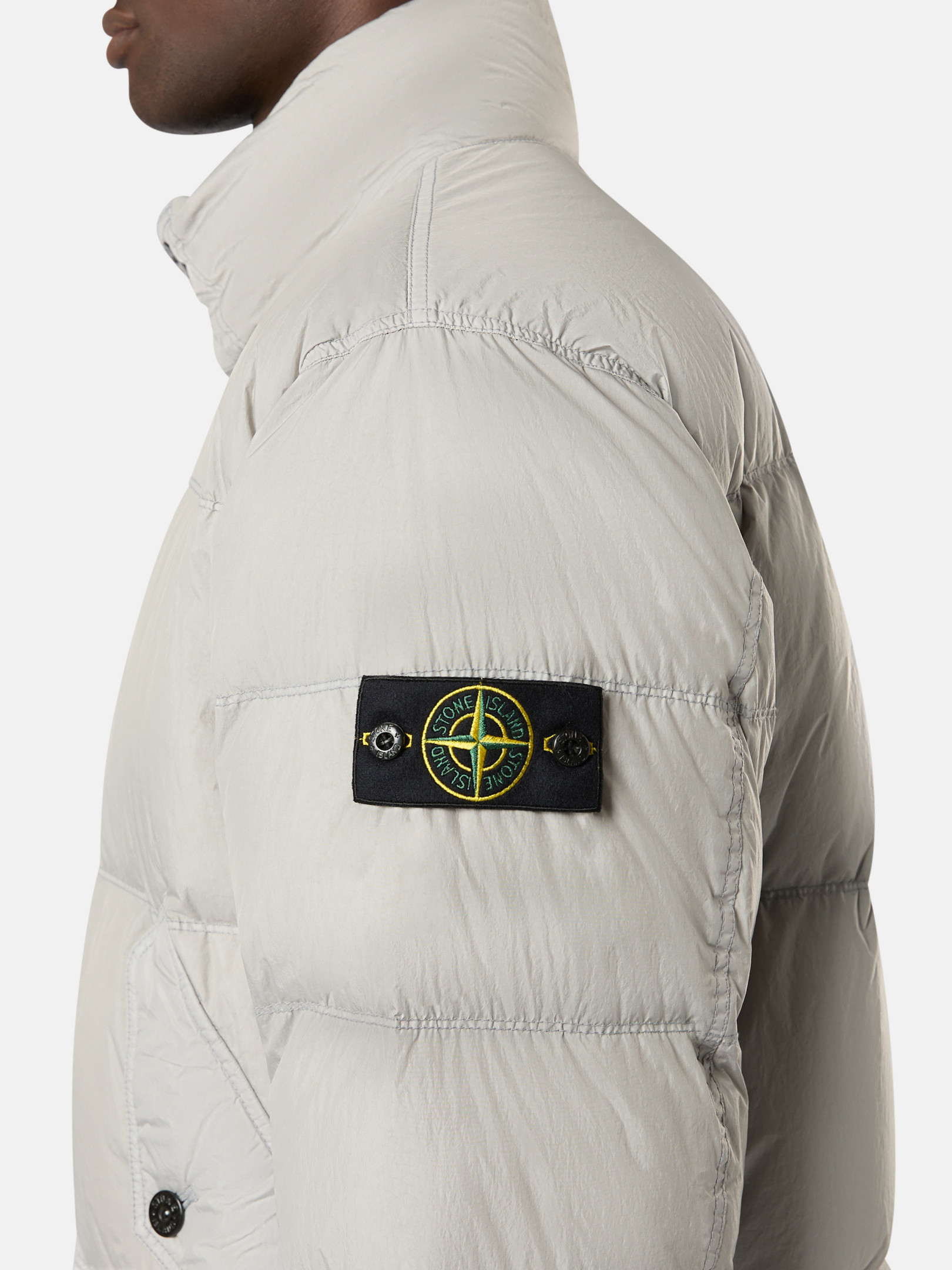 メンズ軽量ジャケットとトレンチコート | Stone Island