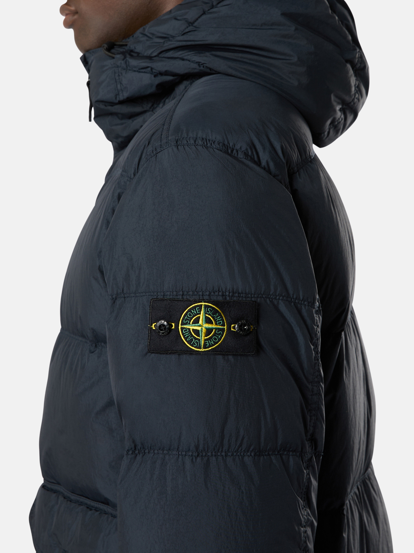 メンズ軽量ジャケットとトレンチコート | Stone Island