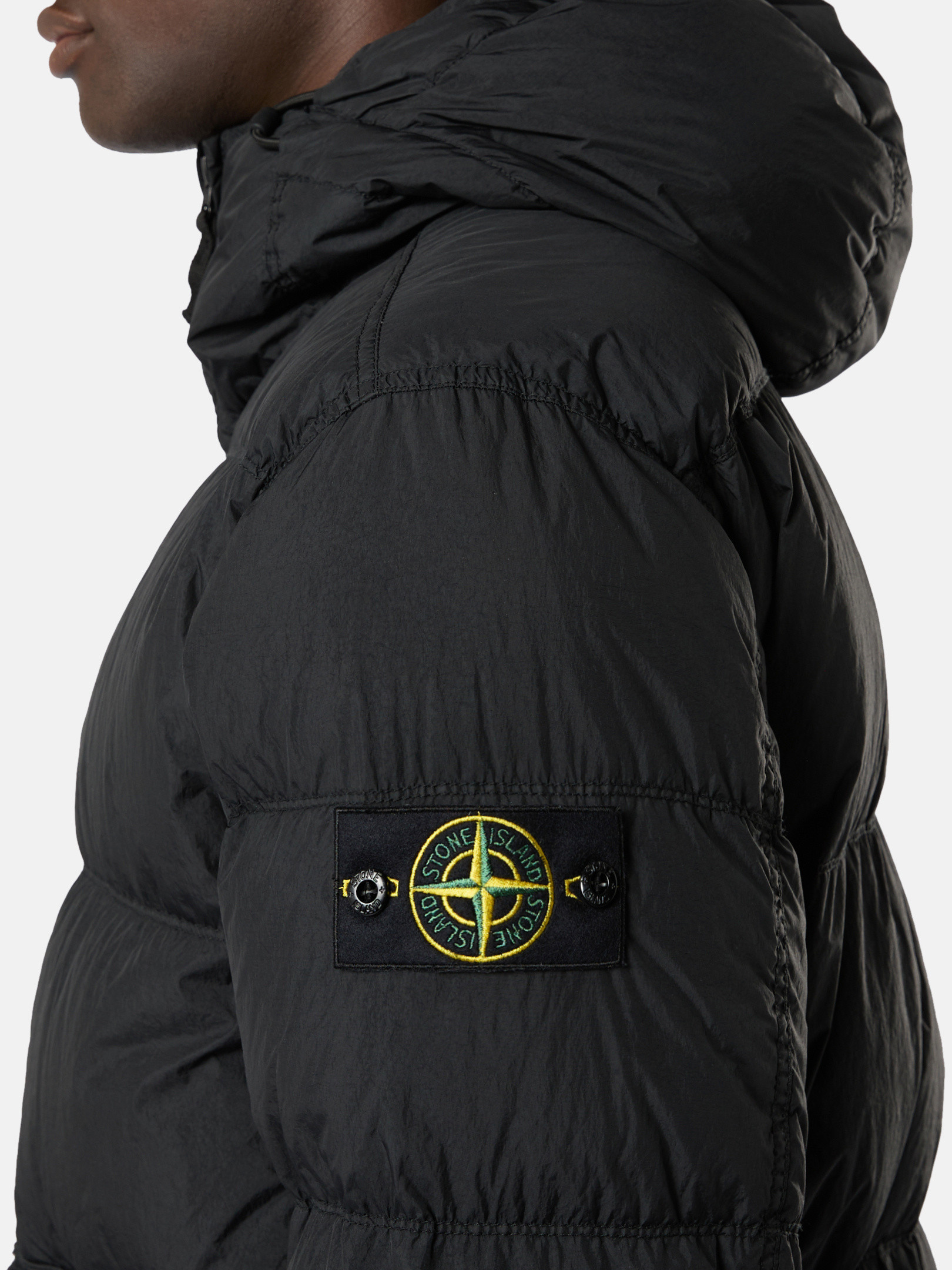 メンズ軽量ジャケットとトレンチコート | Stone Island