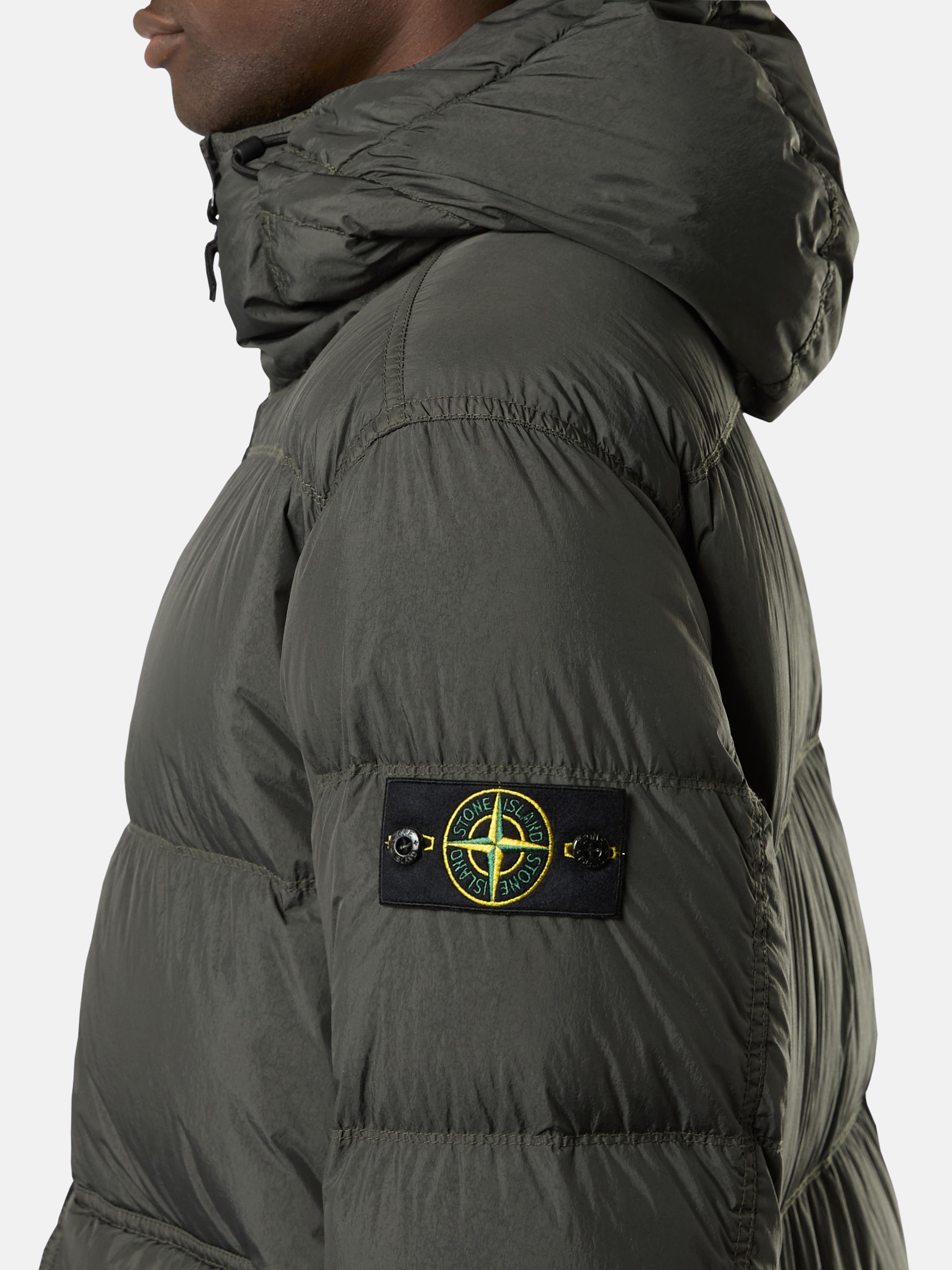 メンズ軽量ジャケットとトレンチコート | Stone Island