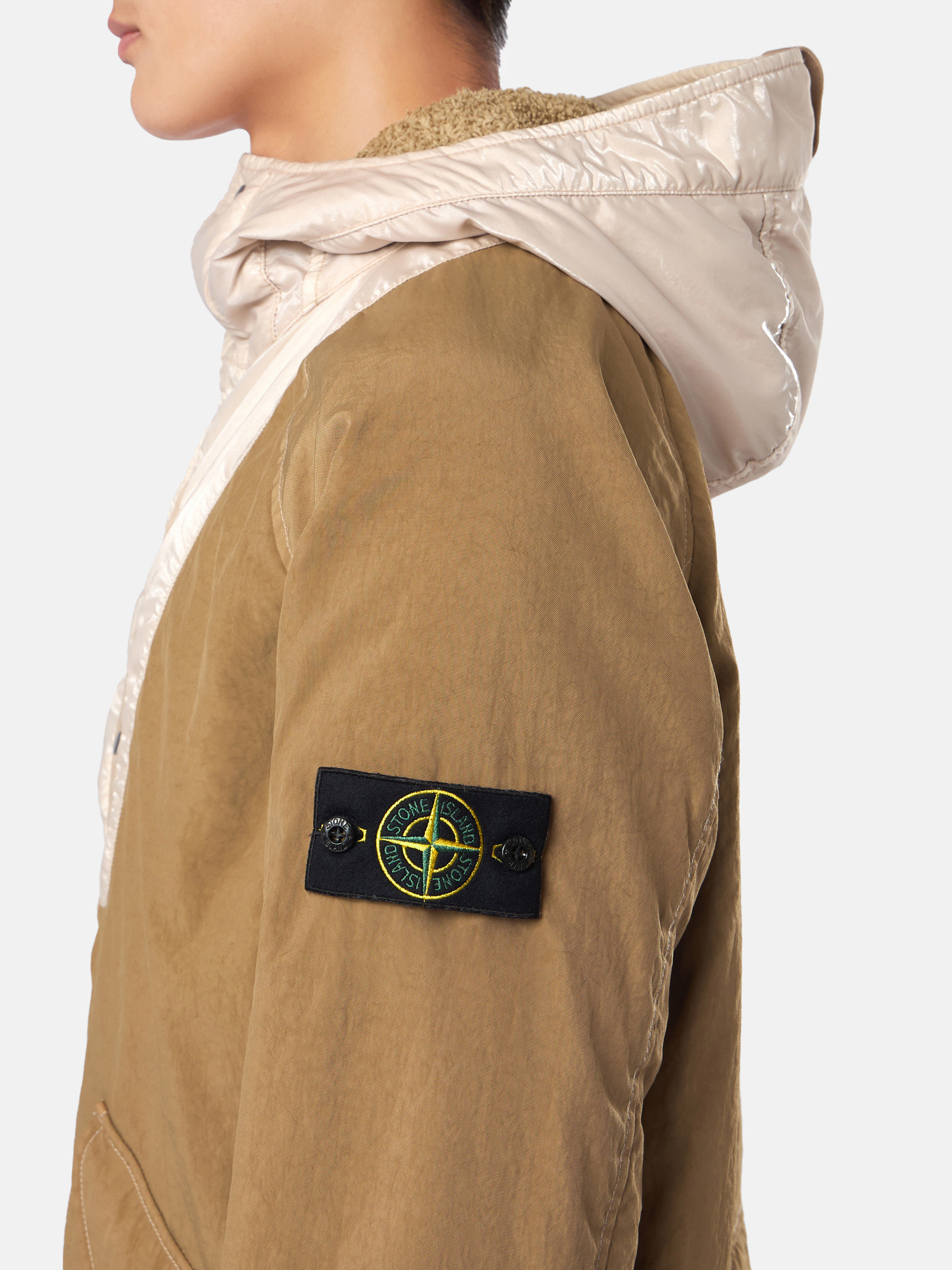 メンズ向けコートやジャケットなどアウターウェア | Stone Island