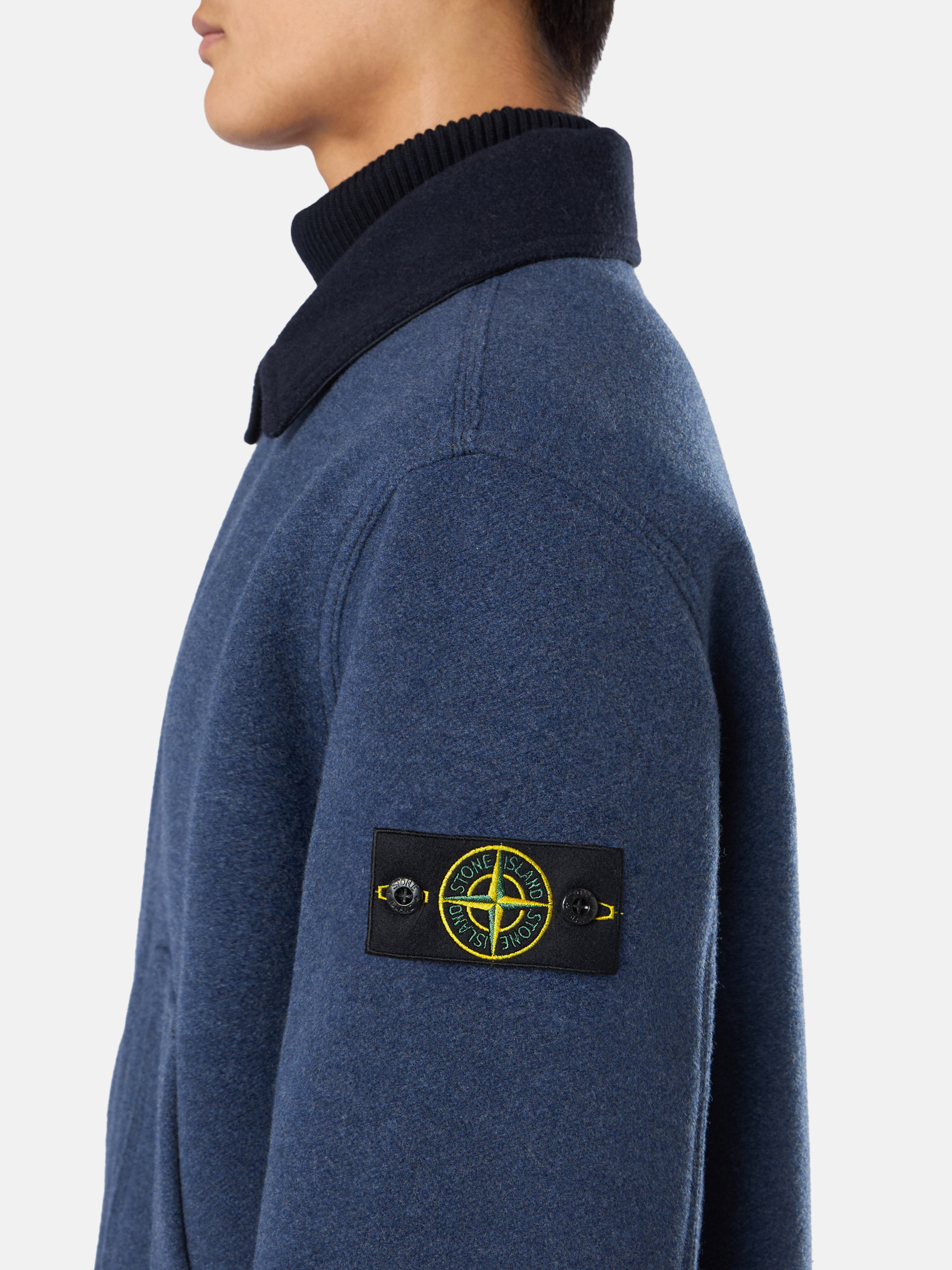 メンズ向けコートやジャケットなどアウターウェア | Stone Island