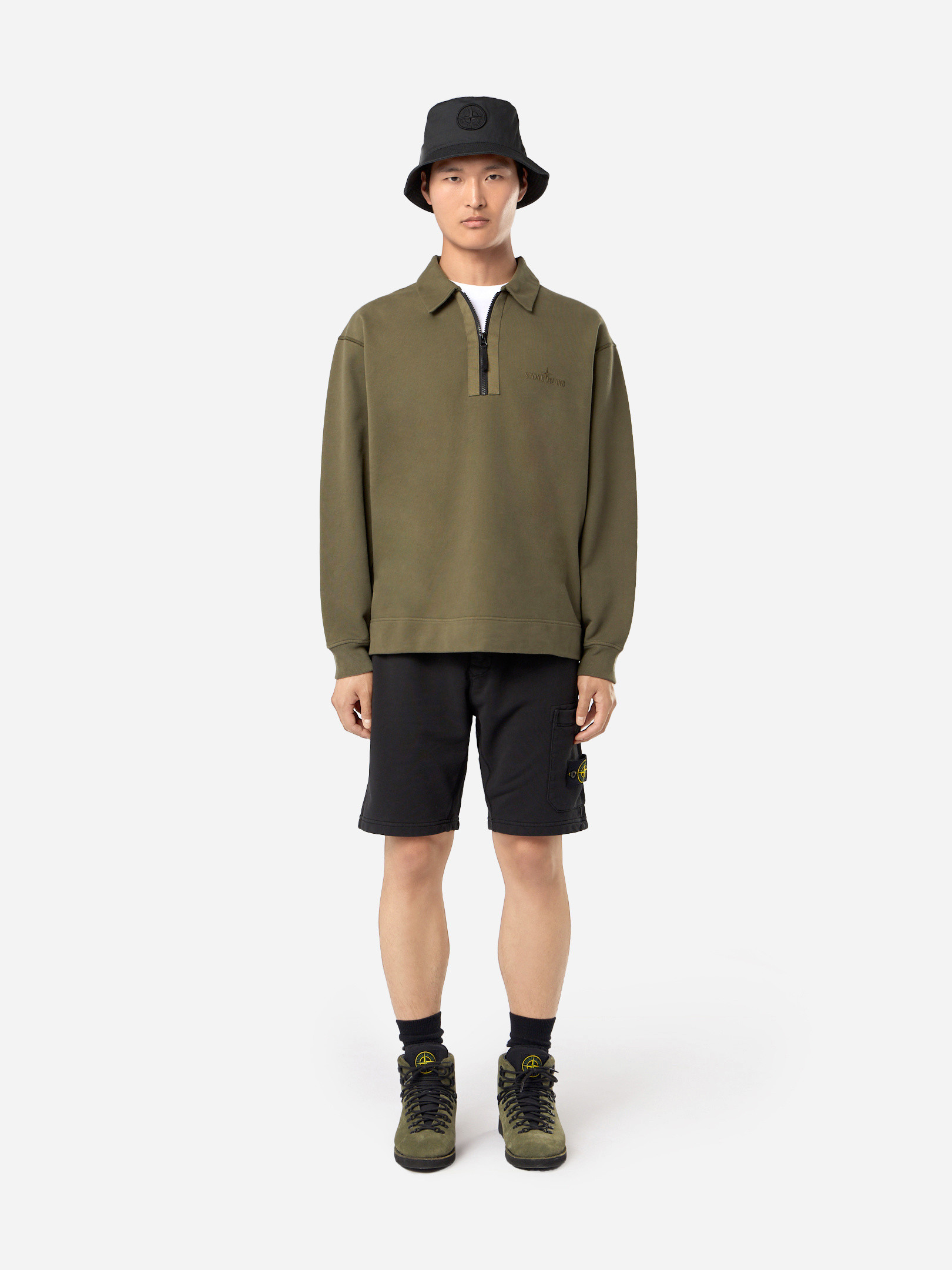 Moschusgrün 65120 BRUSHED ORGANIC COTTON FLEECE Sweatshirt in 
