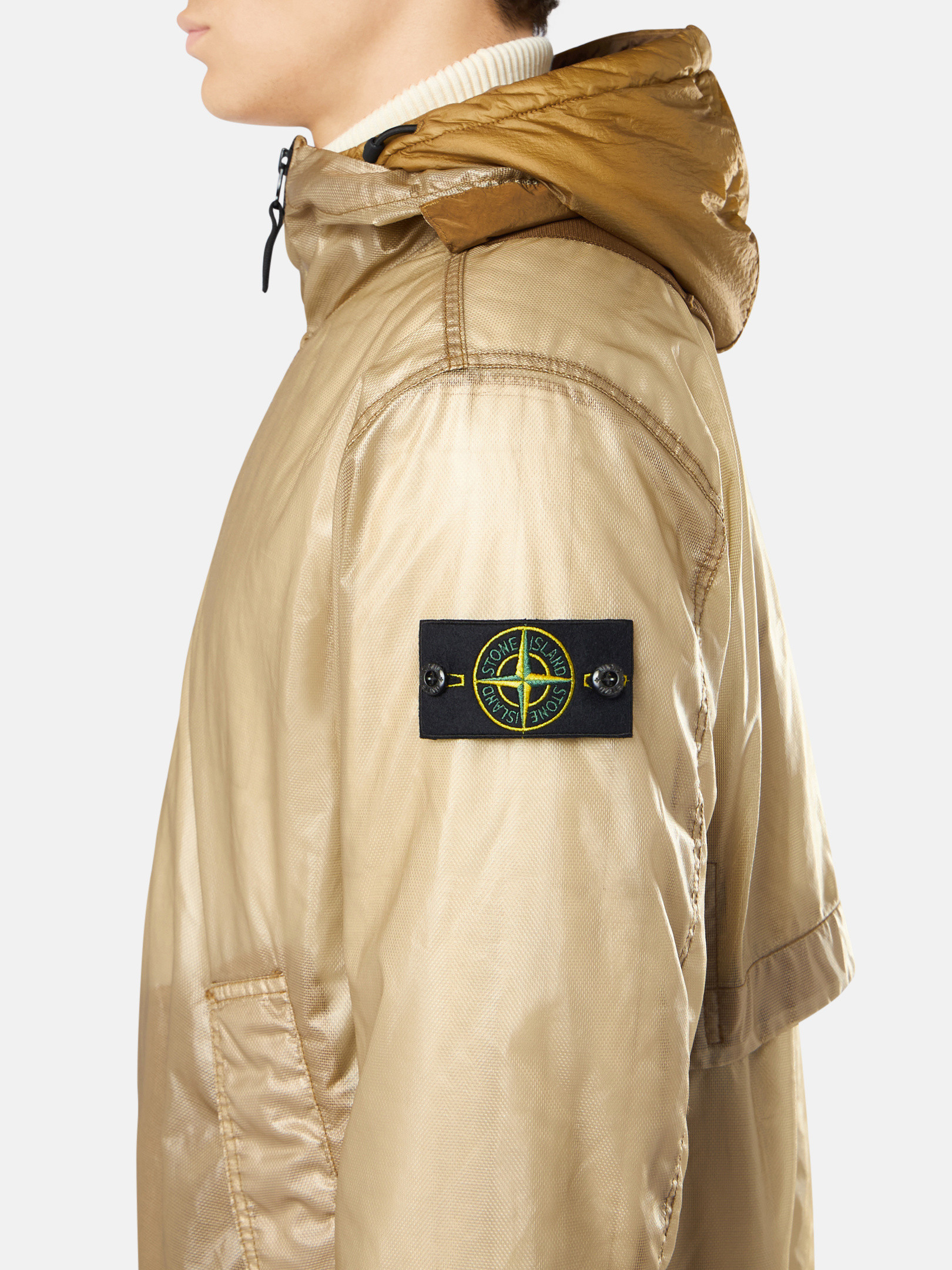 メンズ向けコートやジャケットなどアウターウェア | Stone Island