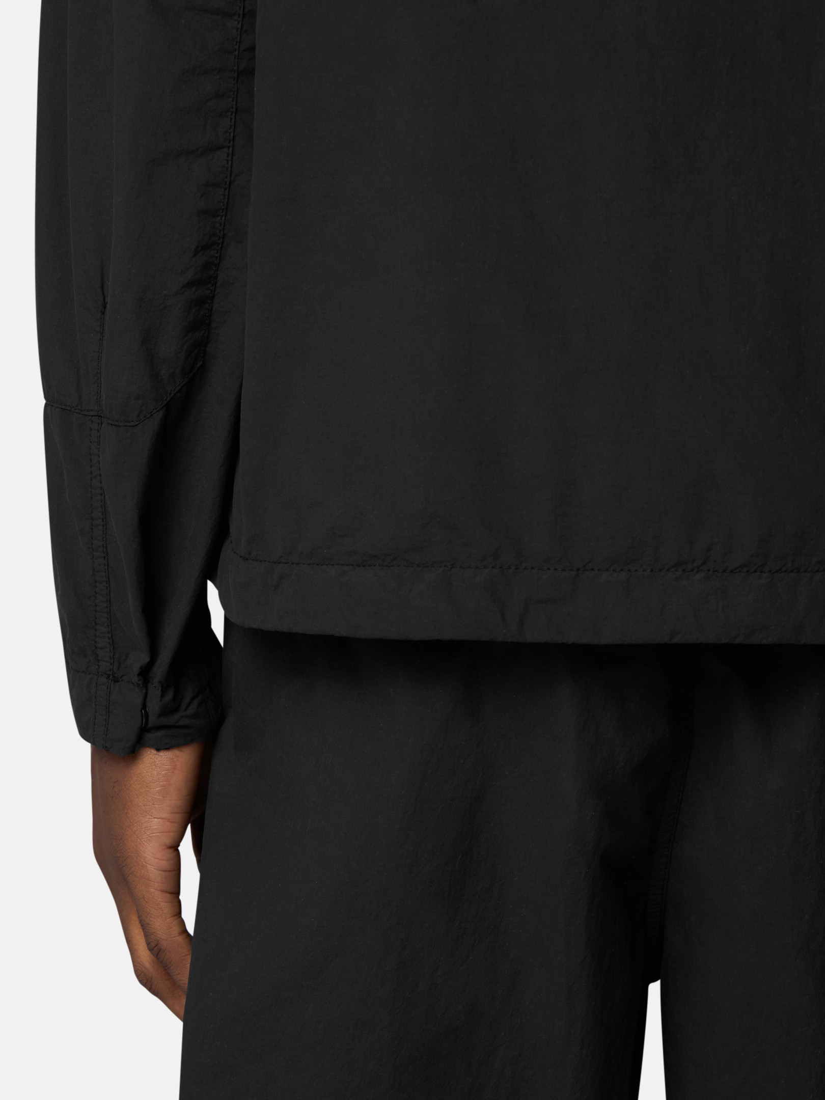 Black 4100032 NYLON SMERIGLIATO_STONE ISLAND GHOST Hooded Black 4100032 NYLON SMERIGLIATO_STONE ISLAND GHOST Hooded