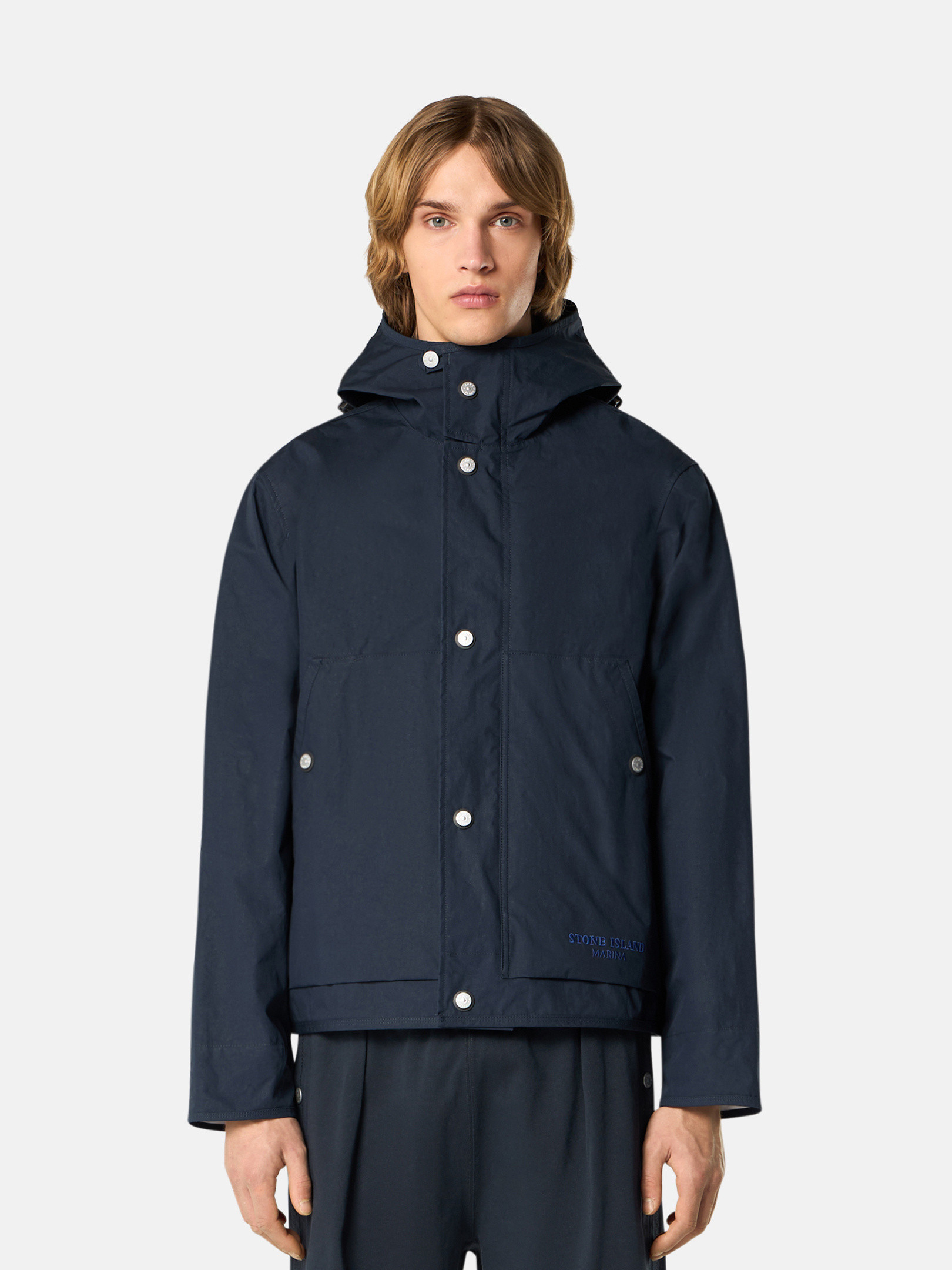 マリンタイムをイメージさせるアイテムが揃うStone Island Marina