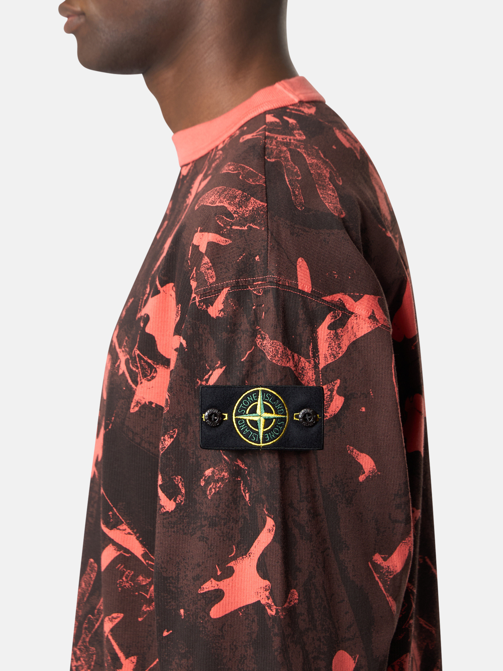 【STONE 】6100036 SCAN CAMO ON TEXTURED JERSEY Black 6100036 SCAN CAMO ON TEXTURED JERSEY Oversized fit