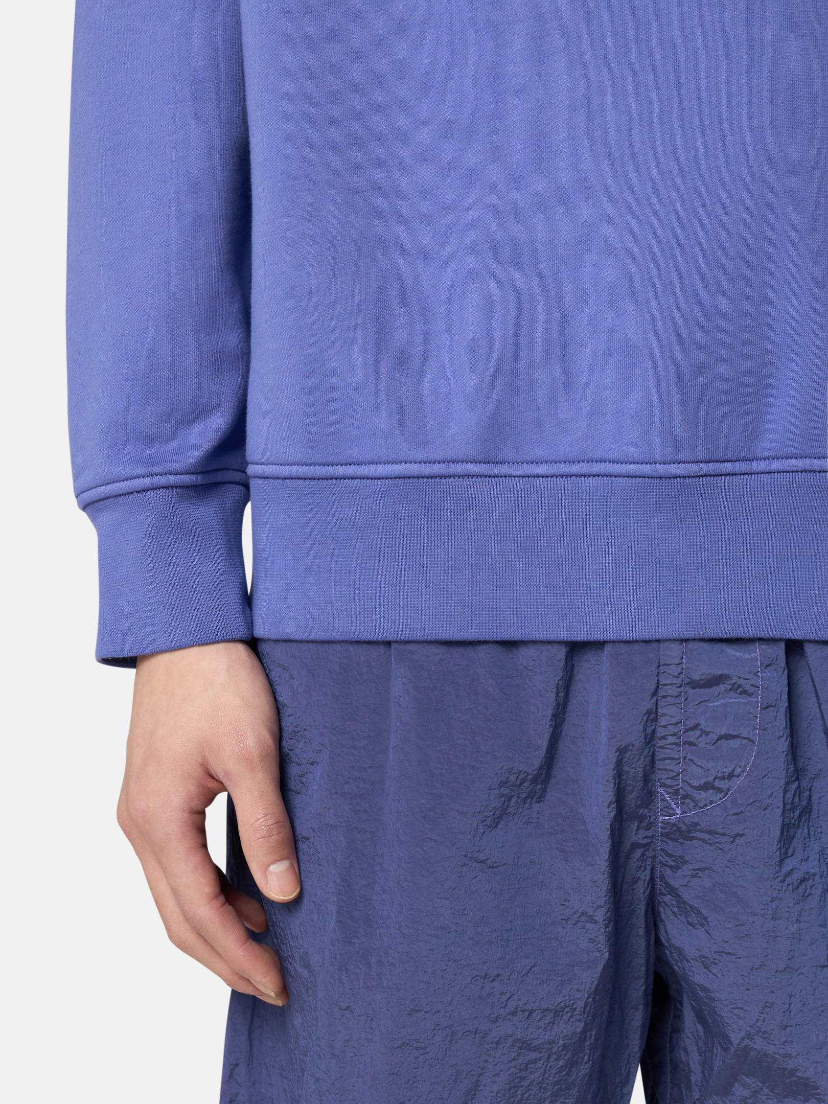 STONE ｜ (6100044 Organic Cotton Fleece Sweatshirt STONE ISLAND 6100044 ORGANIC COTTON FLEECE SWEATSHIRT BLACK
