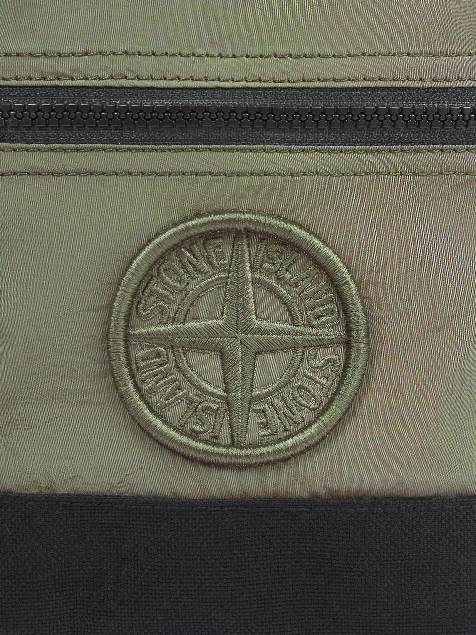 セージグリーン 9200908 NYLON METAL IN ECONYL® ポーチバッグ セージグリーン 9200908 NYLON METAL IN ECONYL® ポーチバッグ