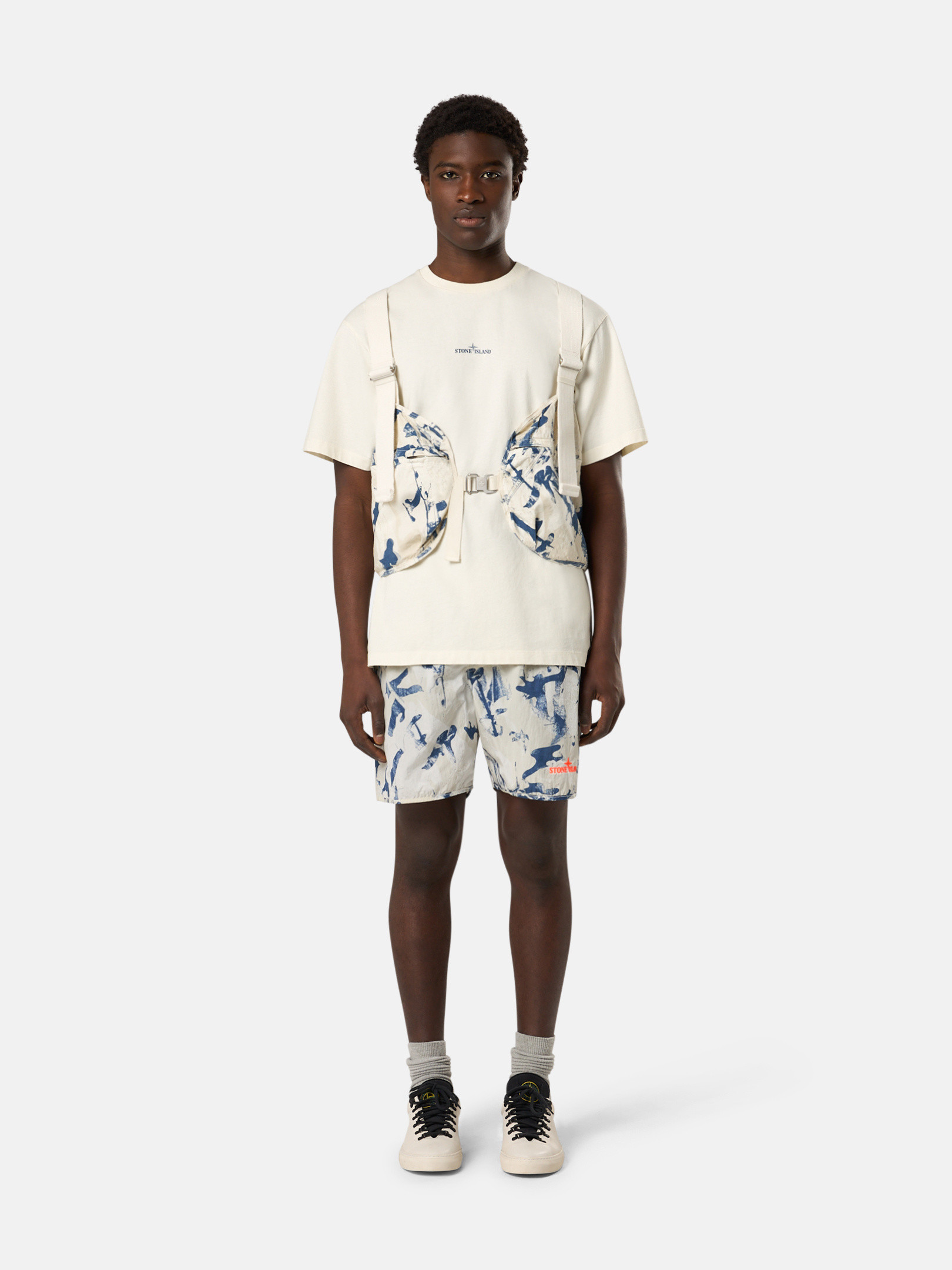専用stone island ショートパンツ　Mサイズ　ターコイズブルー アウトレット】【ラスト1点】STONE ISLAND ストーンアイランド