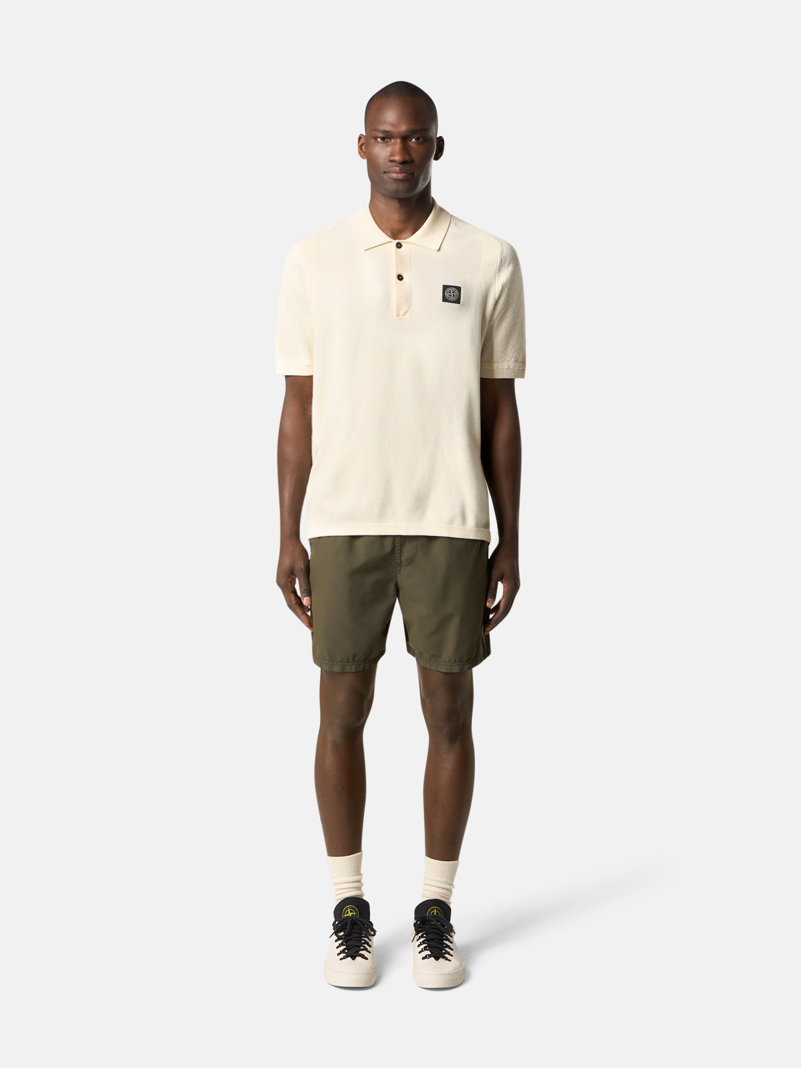 【熊様 買付用】ストーンアイランド ショートパンツ ポロシャツ メンズ向け最新Stone Islandコレクション | Stone Island