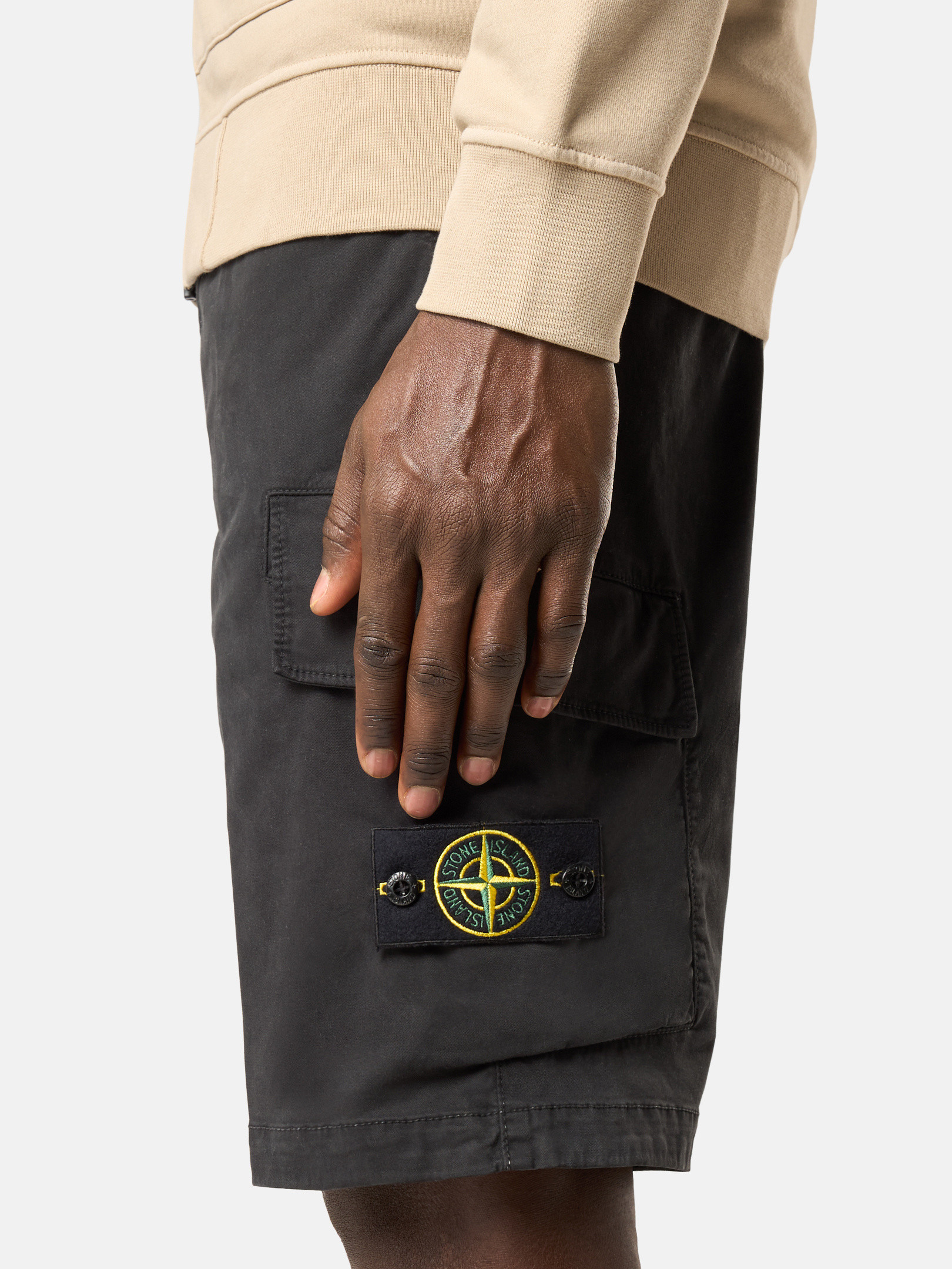 Stone  Felpa Bermuda S ブラック Fleece bermudas and shorts for men | Stone Island