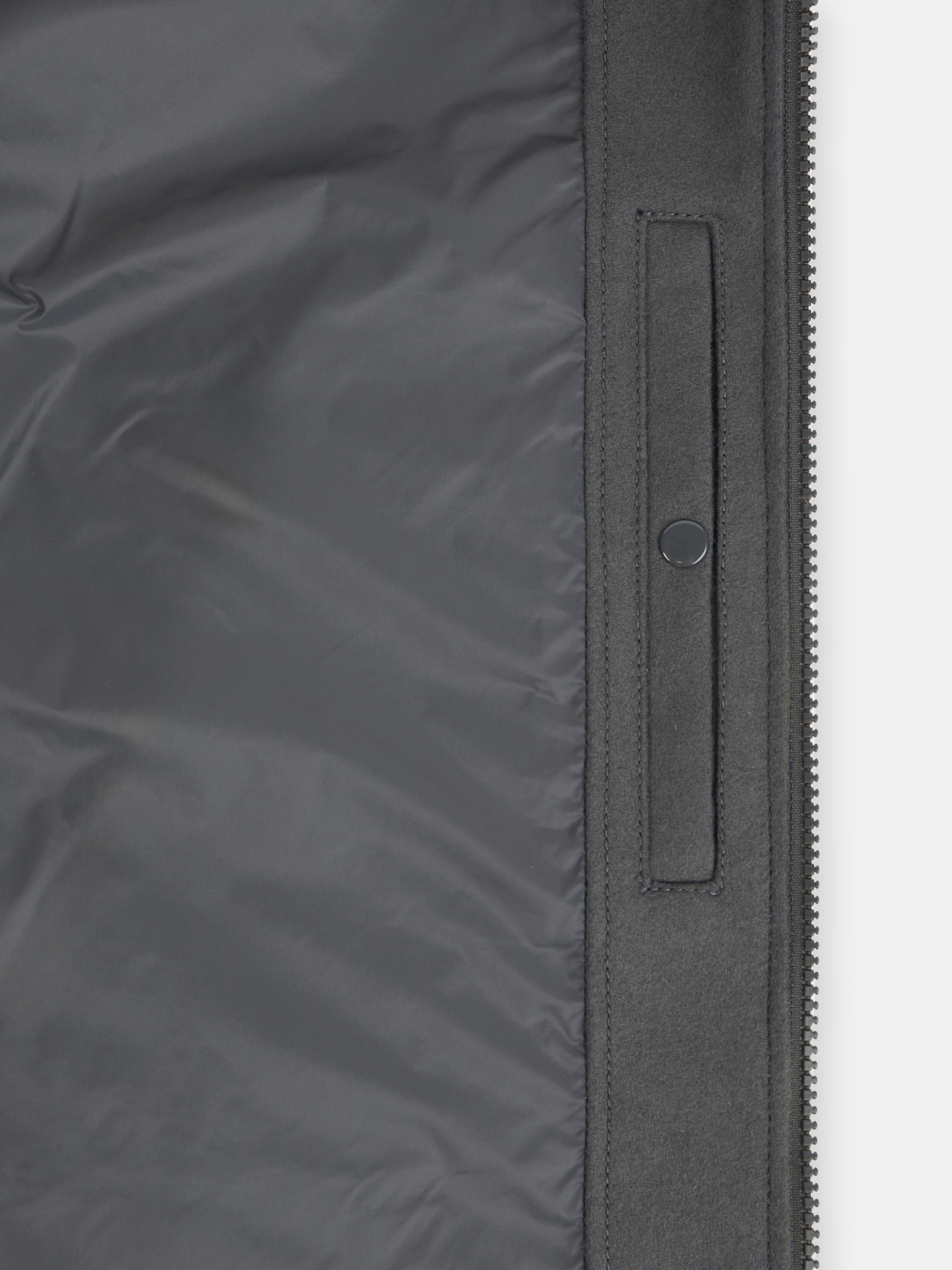 ダークグレー コンフォートフィット ジップアップ オーバーシャツ 防風