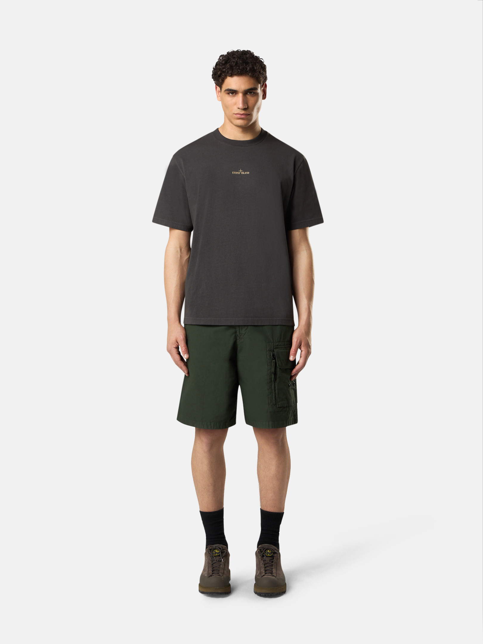 メンズ向け半袖&長袖ポロシャツとTシャツ | Stone Island