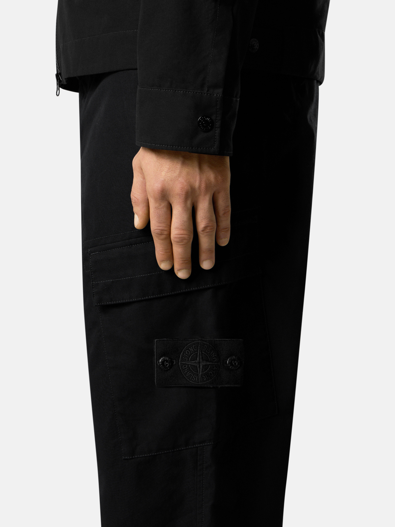 ★25ss今期stone ghost pants black 30★ Stone Island Ghost Cargo Pants | Black | FARFETCH