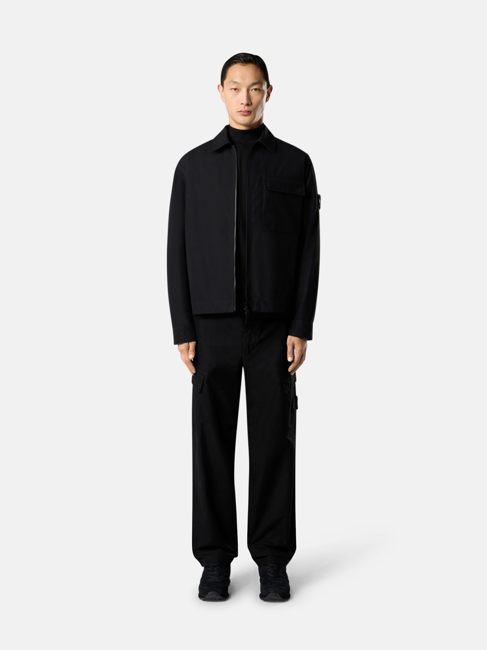 メンズパンツ、カーゴ、バミューダショートパンツ | Stone Island