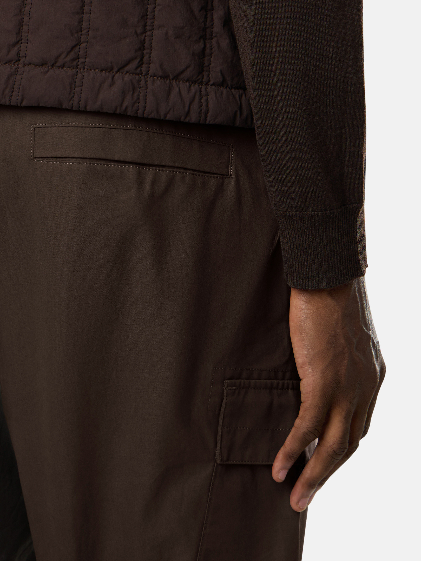 メンズパンツ、カーゴ、バミューダショートパンツ | Stone Island
