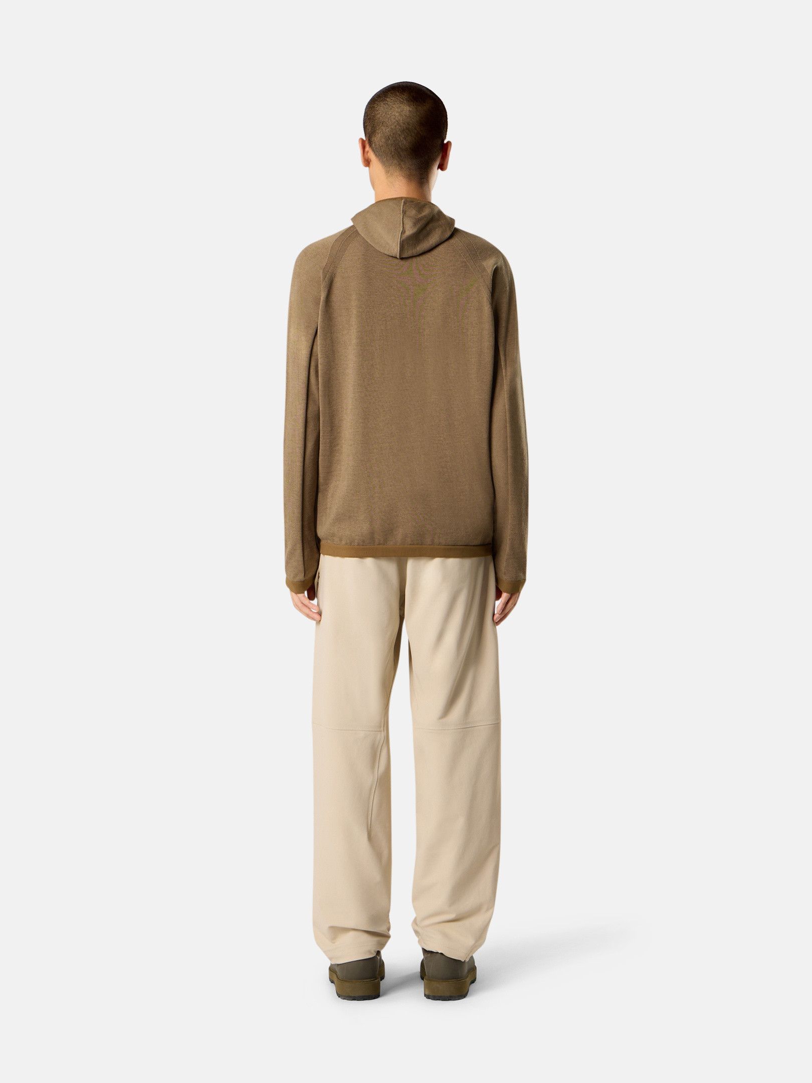 Beige Loose-fit sweatpants with pockets and elasticated