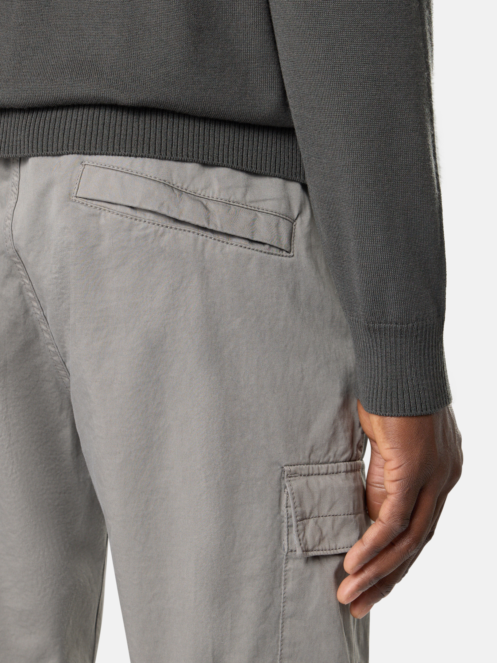 メンズパンツ、カーゴ、バミューダショートパンツ | Stone Island