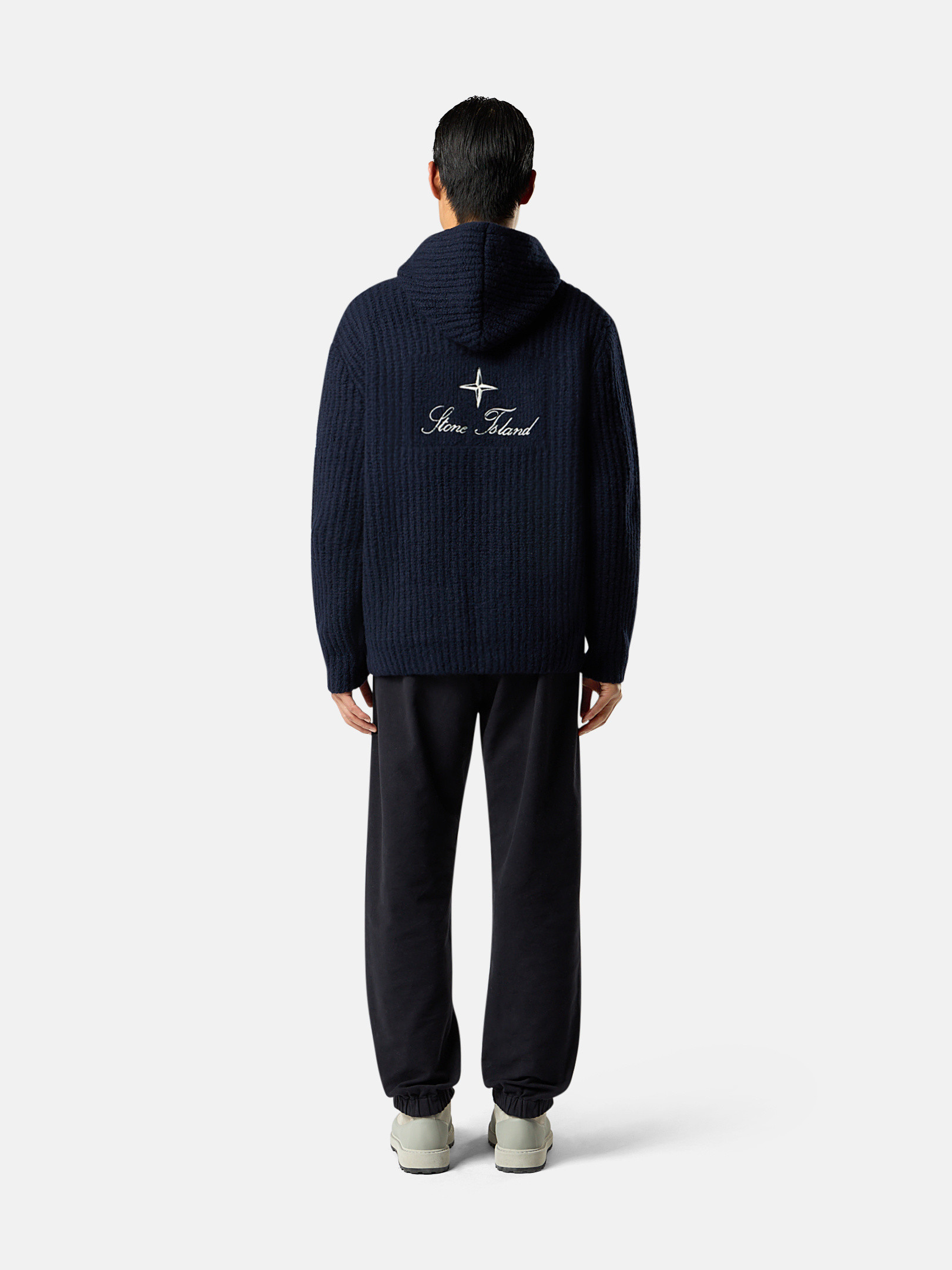 メンズパンツ、カーゴ、バミューダショートパンツ | Stone Island