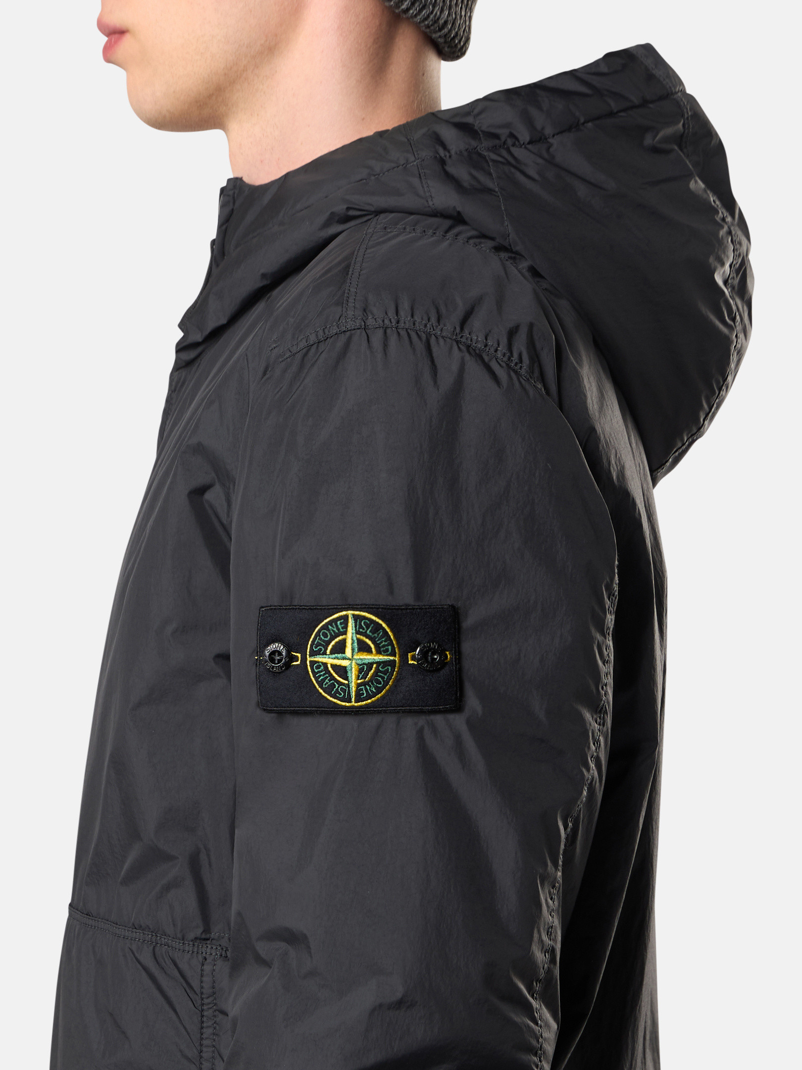 メンズ軽量ジャケットとトレンチコート | Stone Island