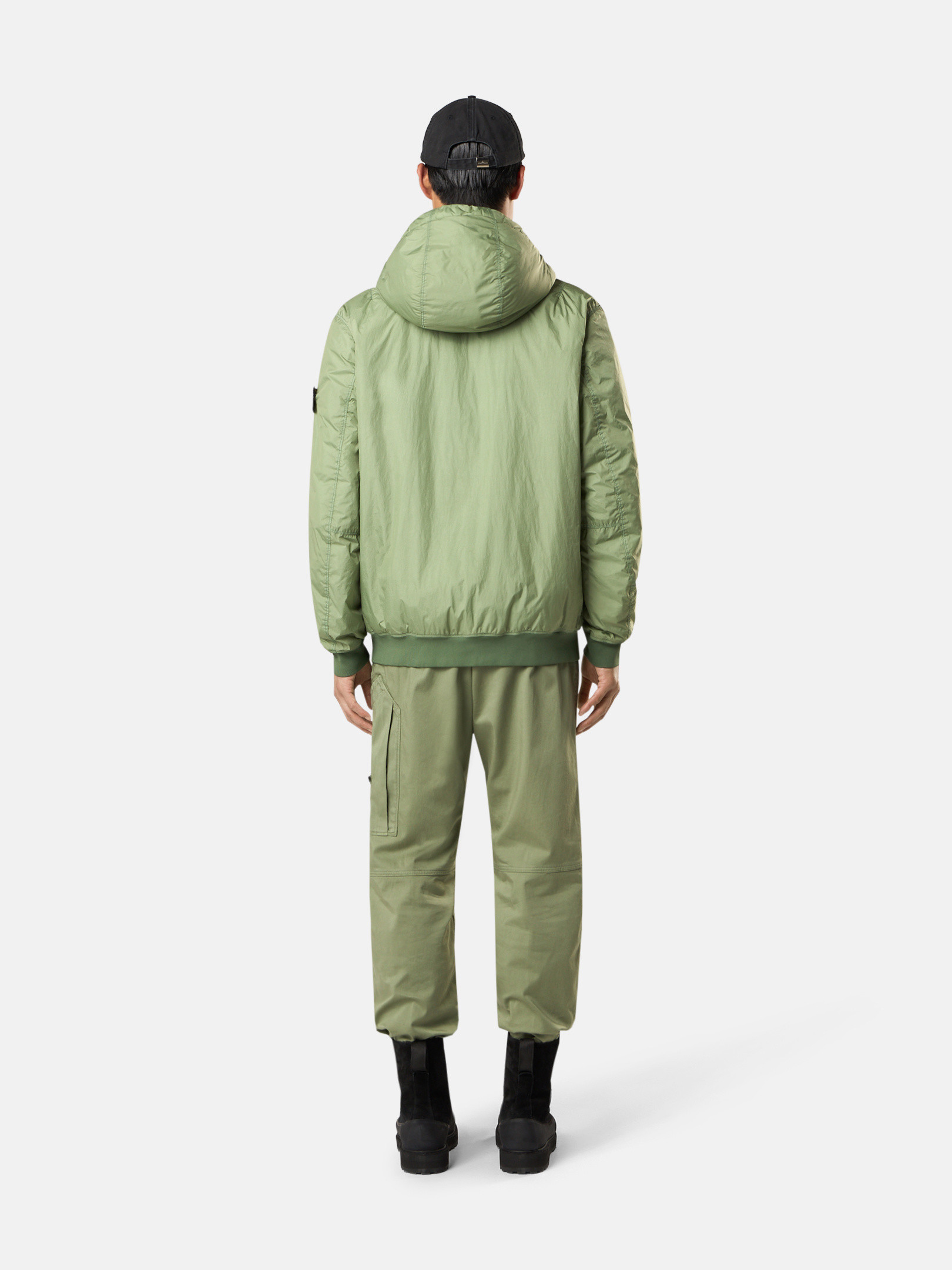メンズ向けコートやジャケットなどアウターウェア | Stone Island