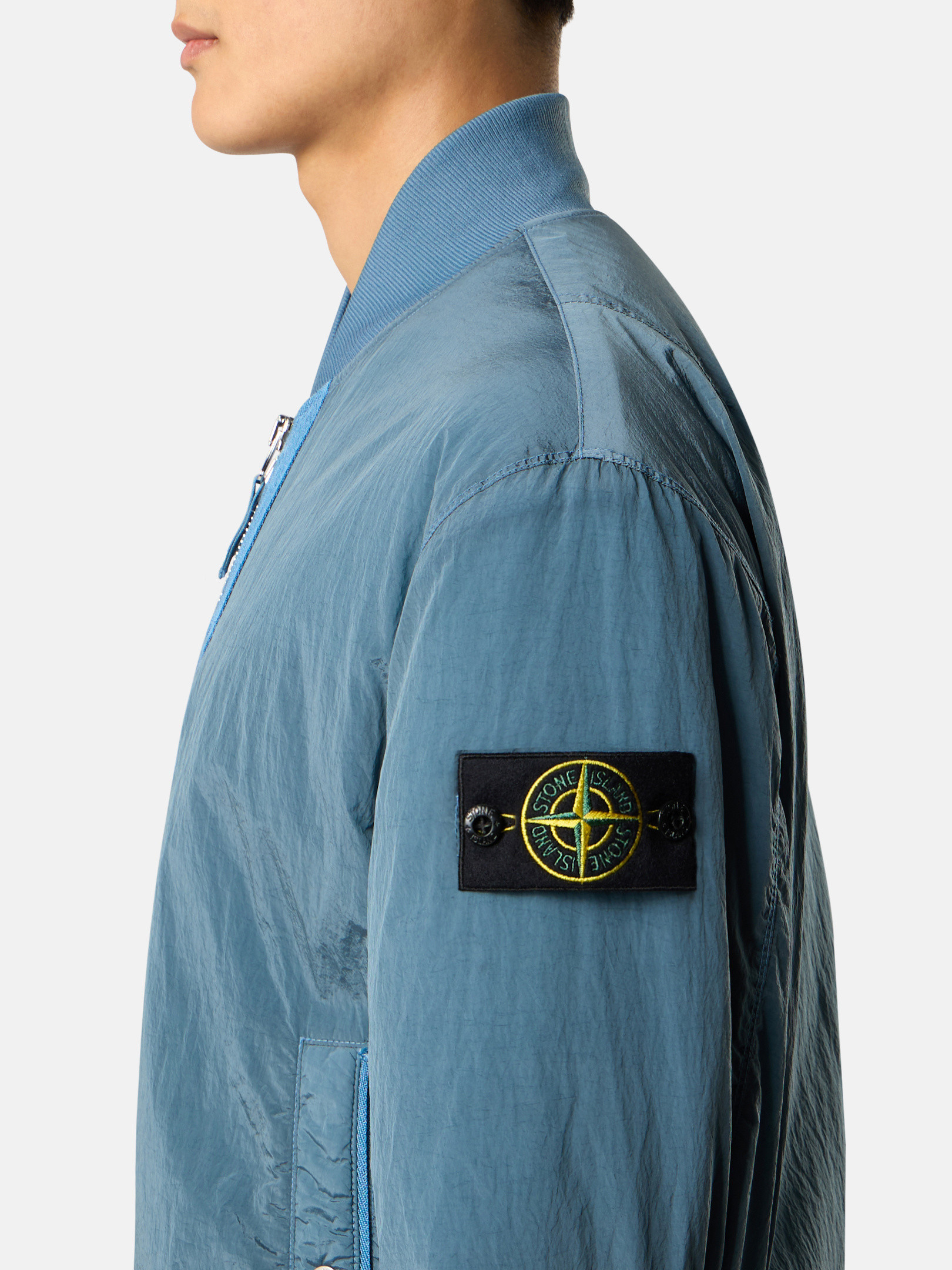 メンズボンバージャケットとダウンジャケット | Stone Island
