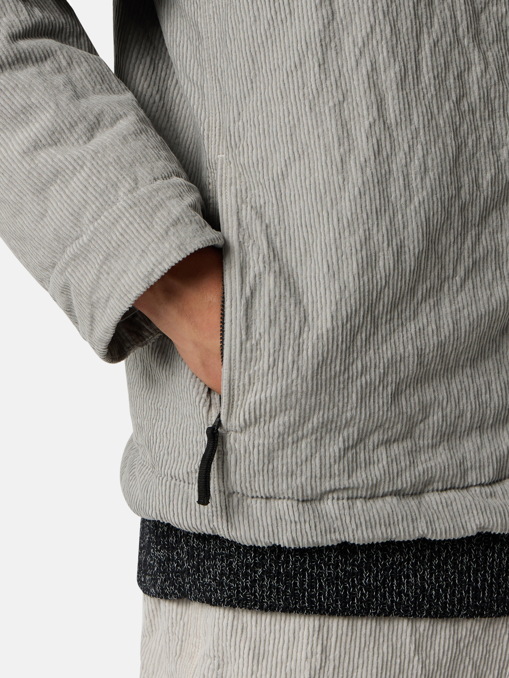 Pearl Grey Hooded jacket with anti-drop and internal padding