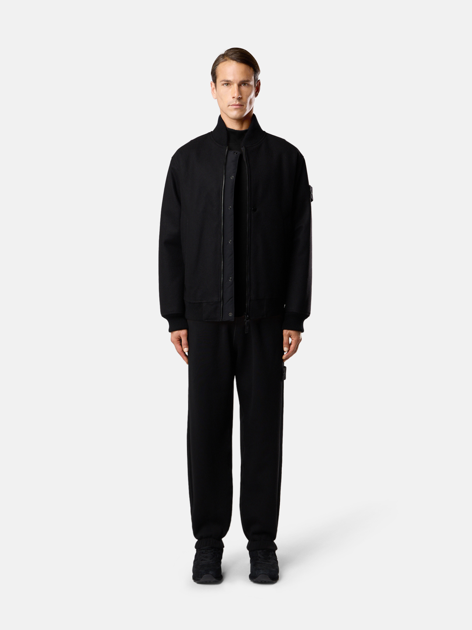 Black Bomber jacket with anti-drop and wind-resistant