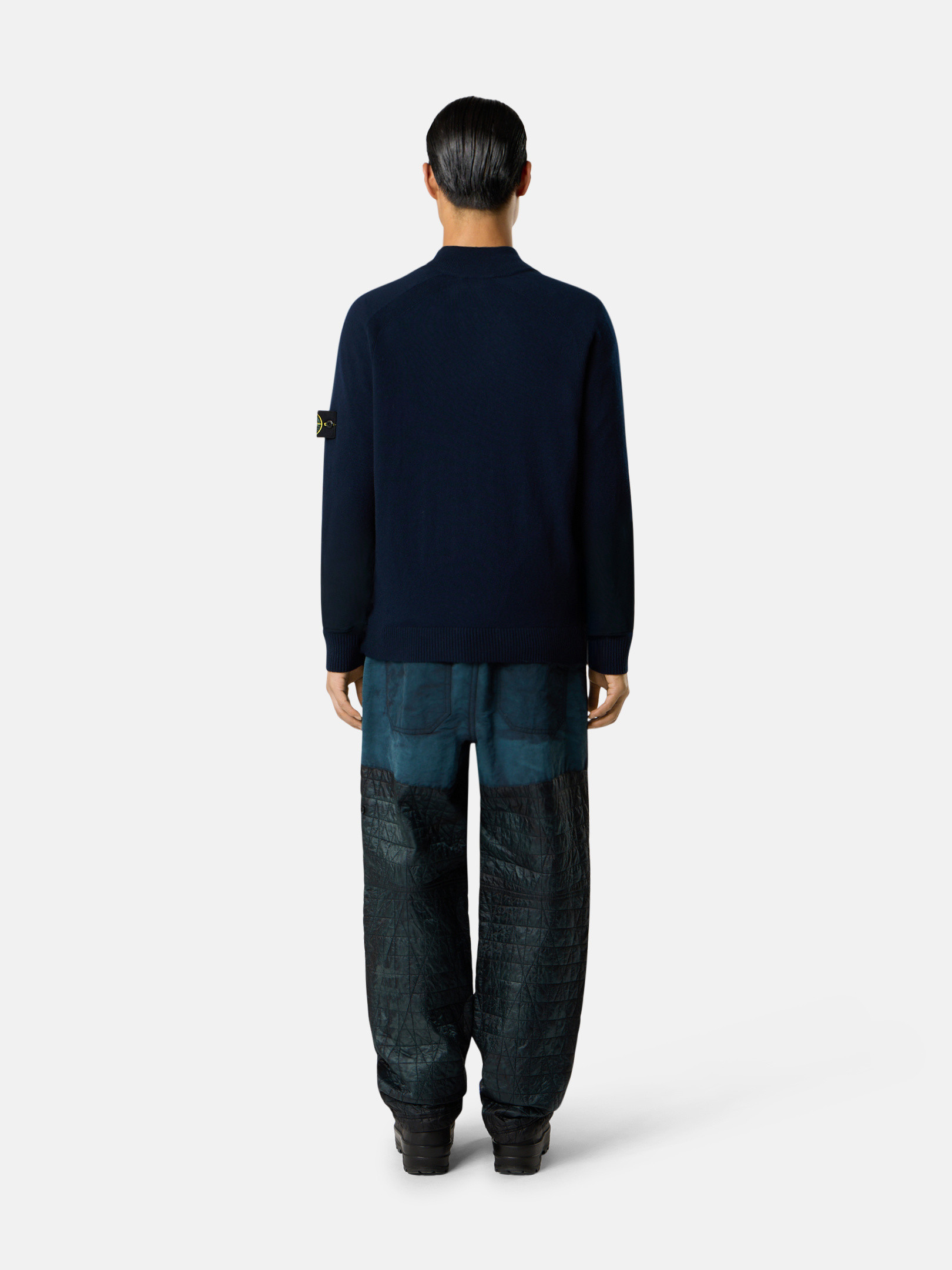 Navy Blue Zipper-up sweater with raglan sleeves and ribbed trims