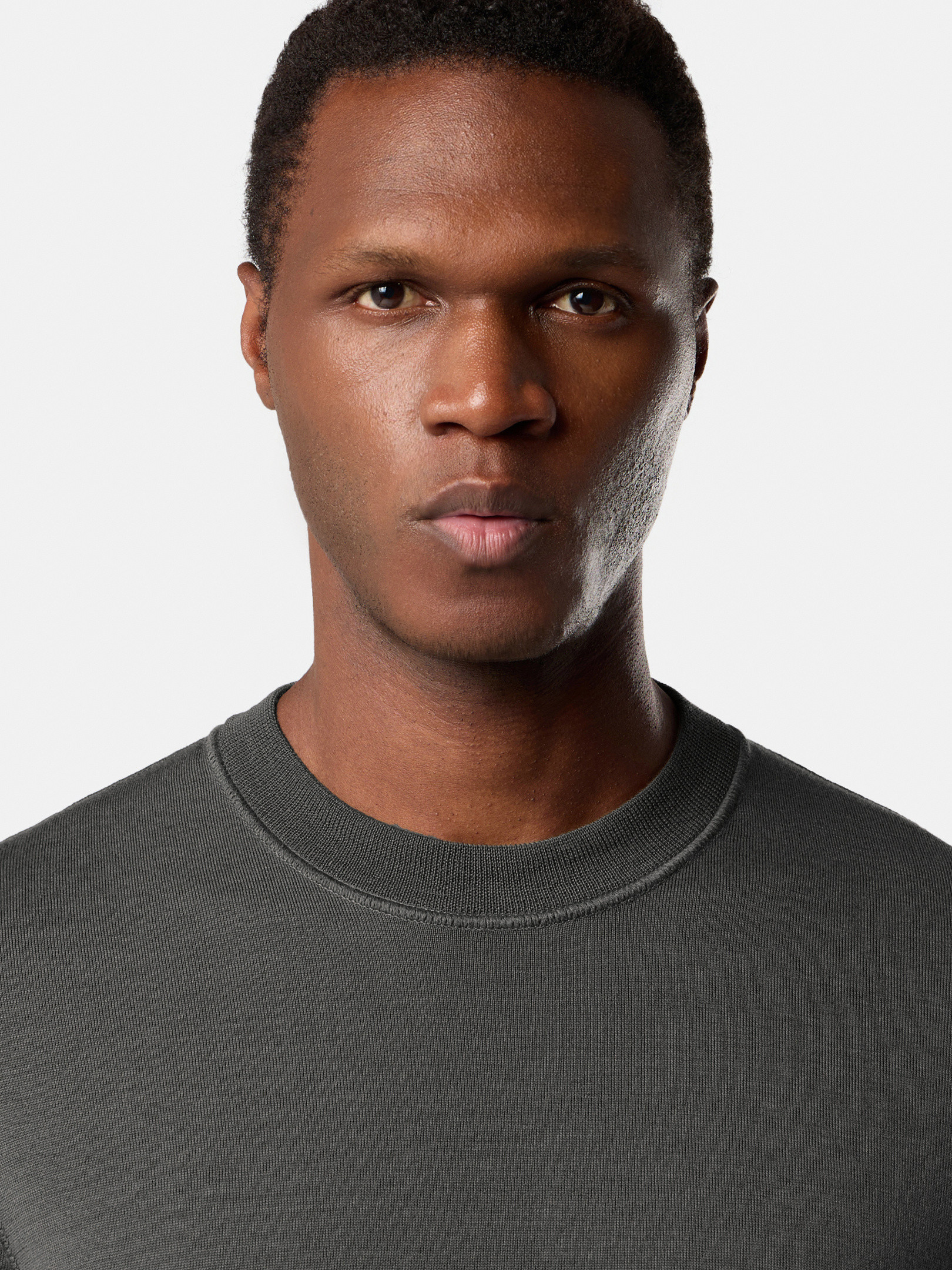 モノクロのジャケット、パンツ、ニットウェアのStone Island Ghost