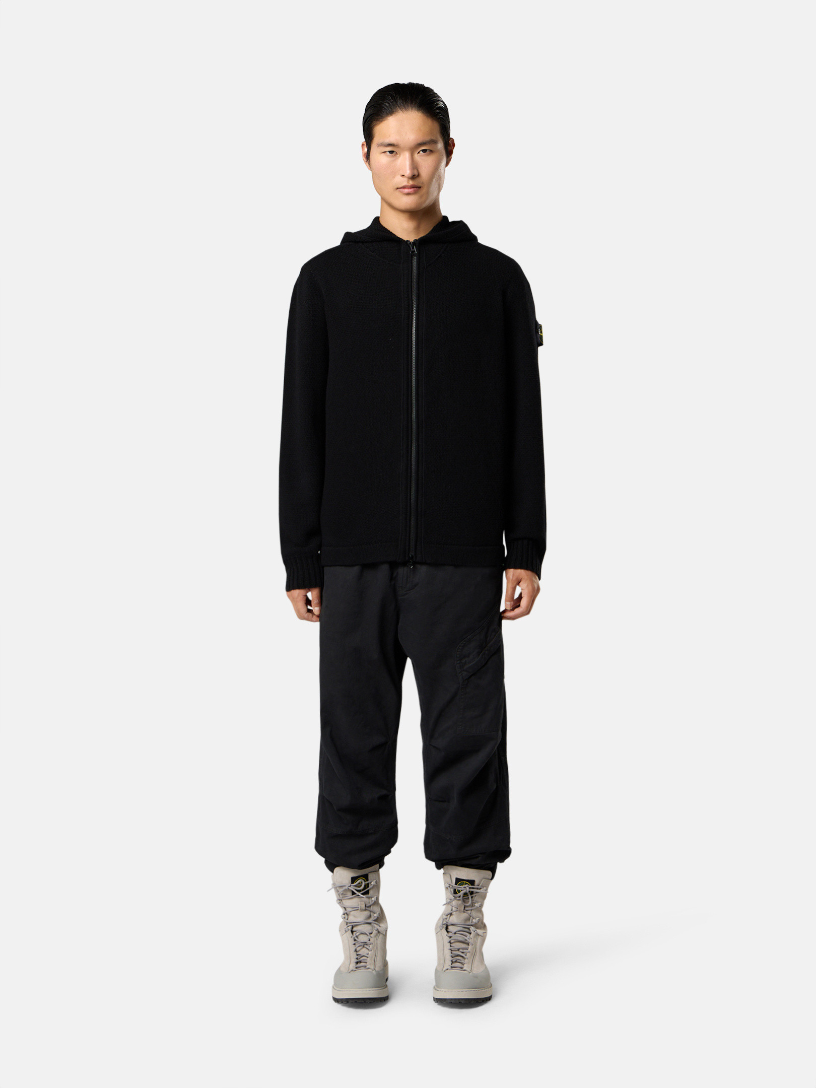 ブラック フード付き ジップアップジャンパー リブカフス 5100086