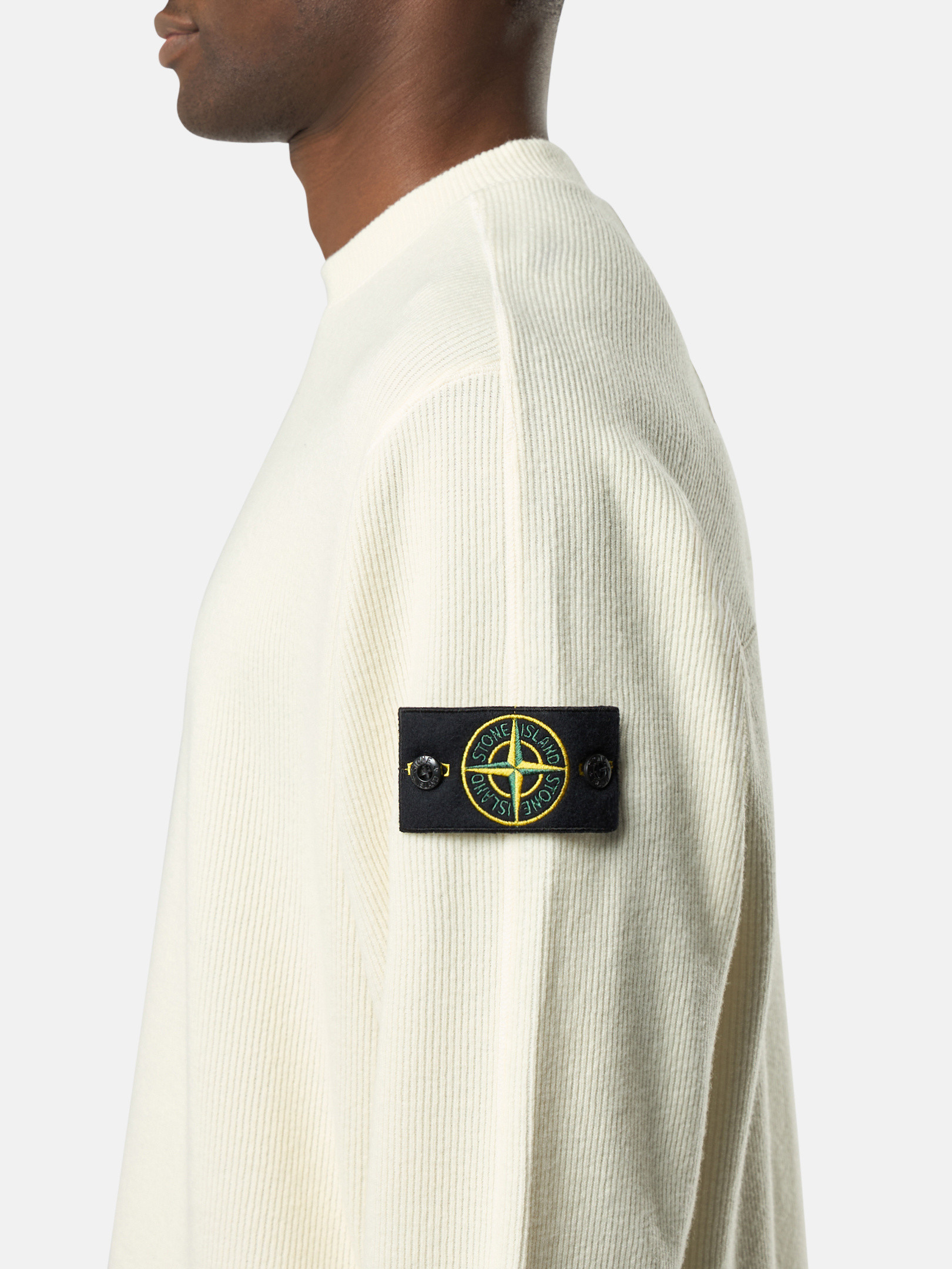 フード付きスウェットとラウンドネックスウェット | Stone Island