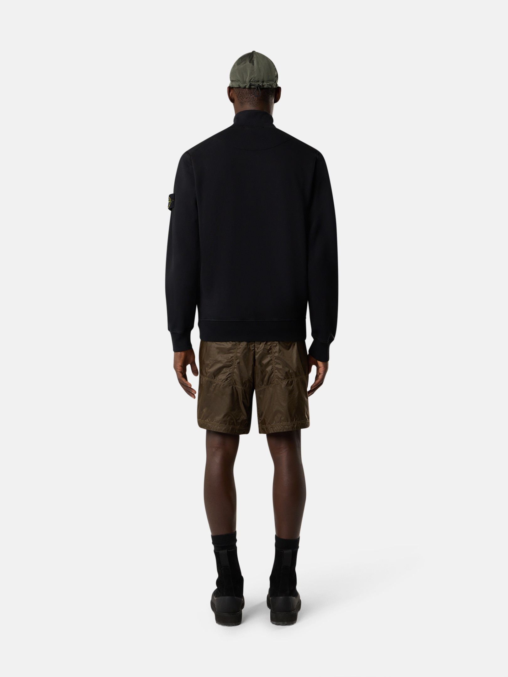 STONE  ブラック スウェットジャケット ブラック スウェットシャツ パッチポケット付き ファスナー開閉