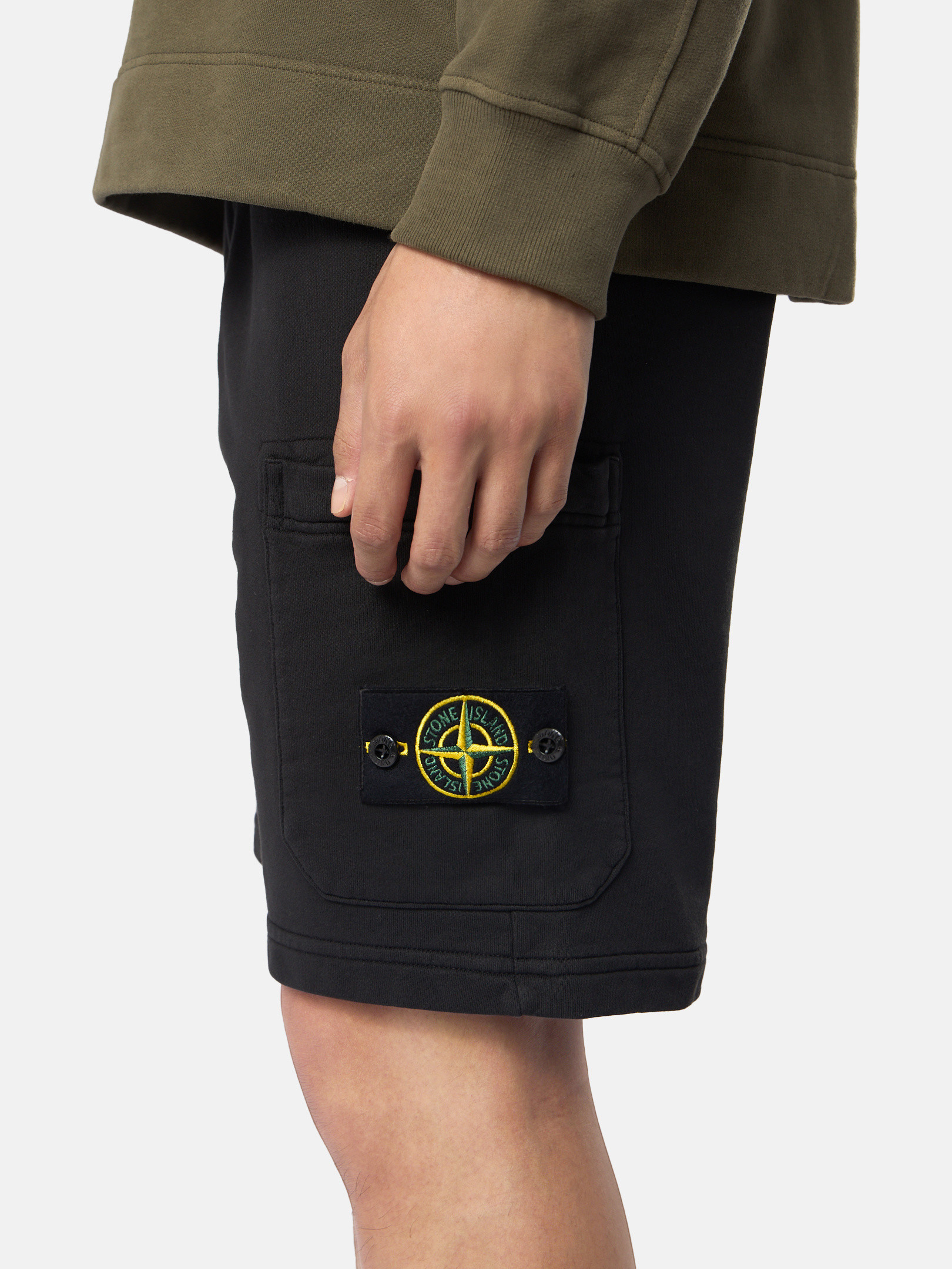 Stone  バミューダショーツ Stone Island Bermuda Shorts Comfort fit | フクウロ渋谷神南店