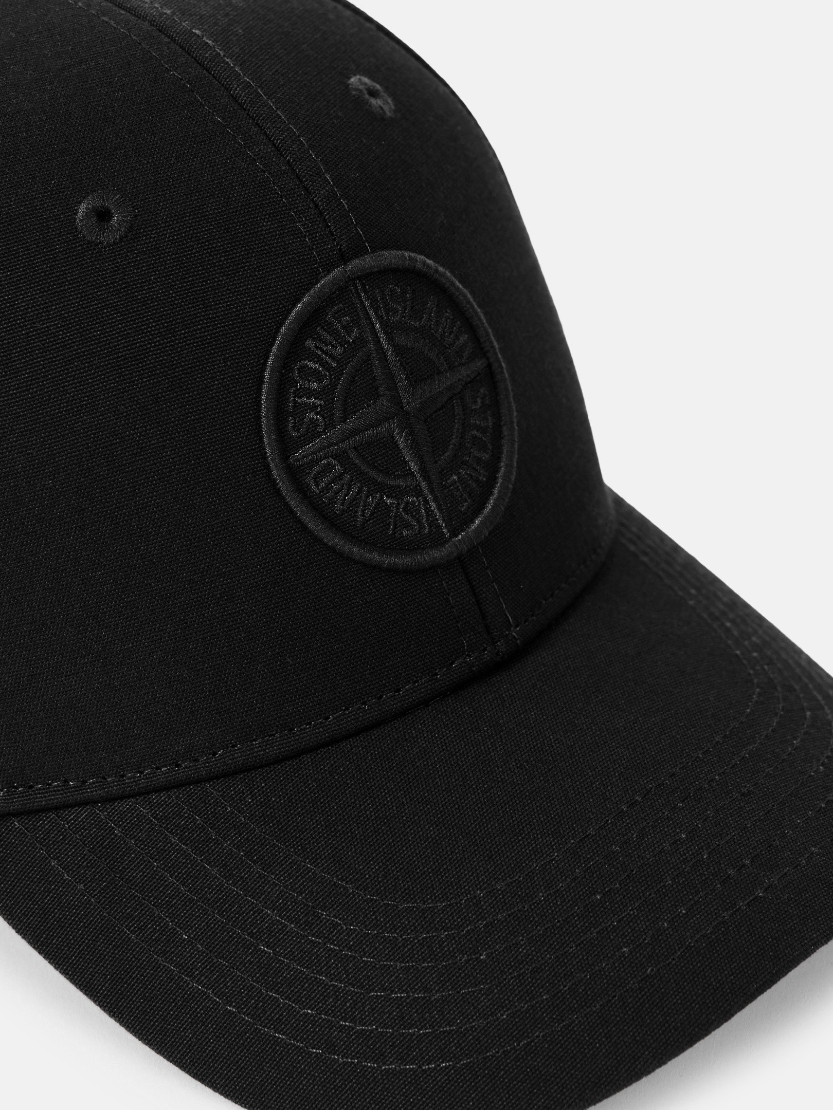 Black Baseball cap with Compass embroidery and adjustable