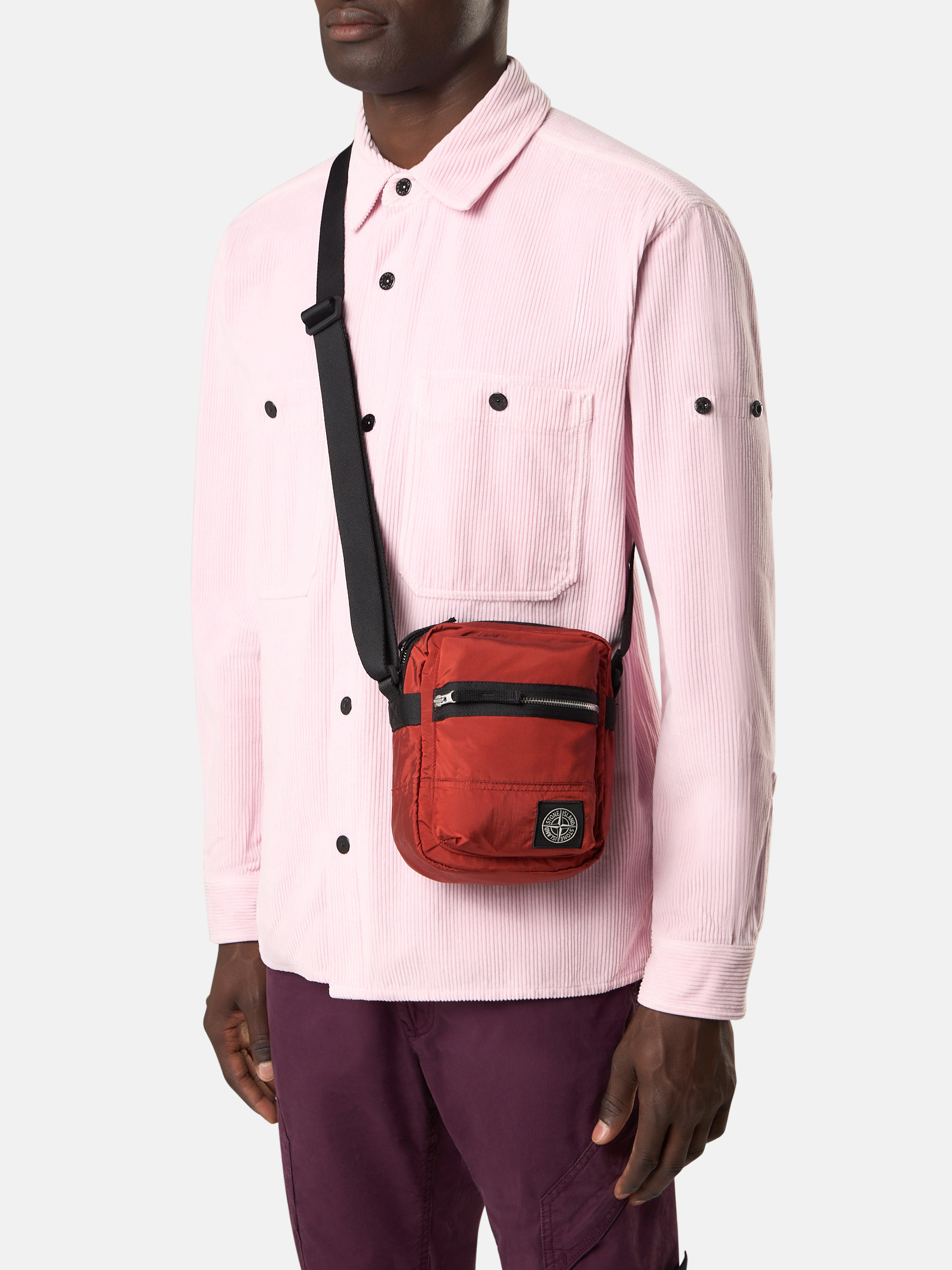 メンズバッグ：クロスボディストラップ付き | Stone Island