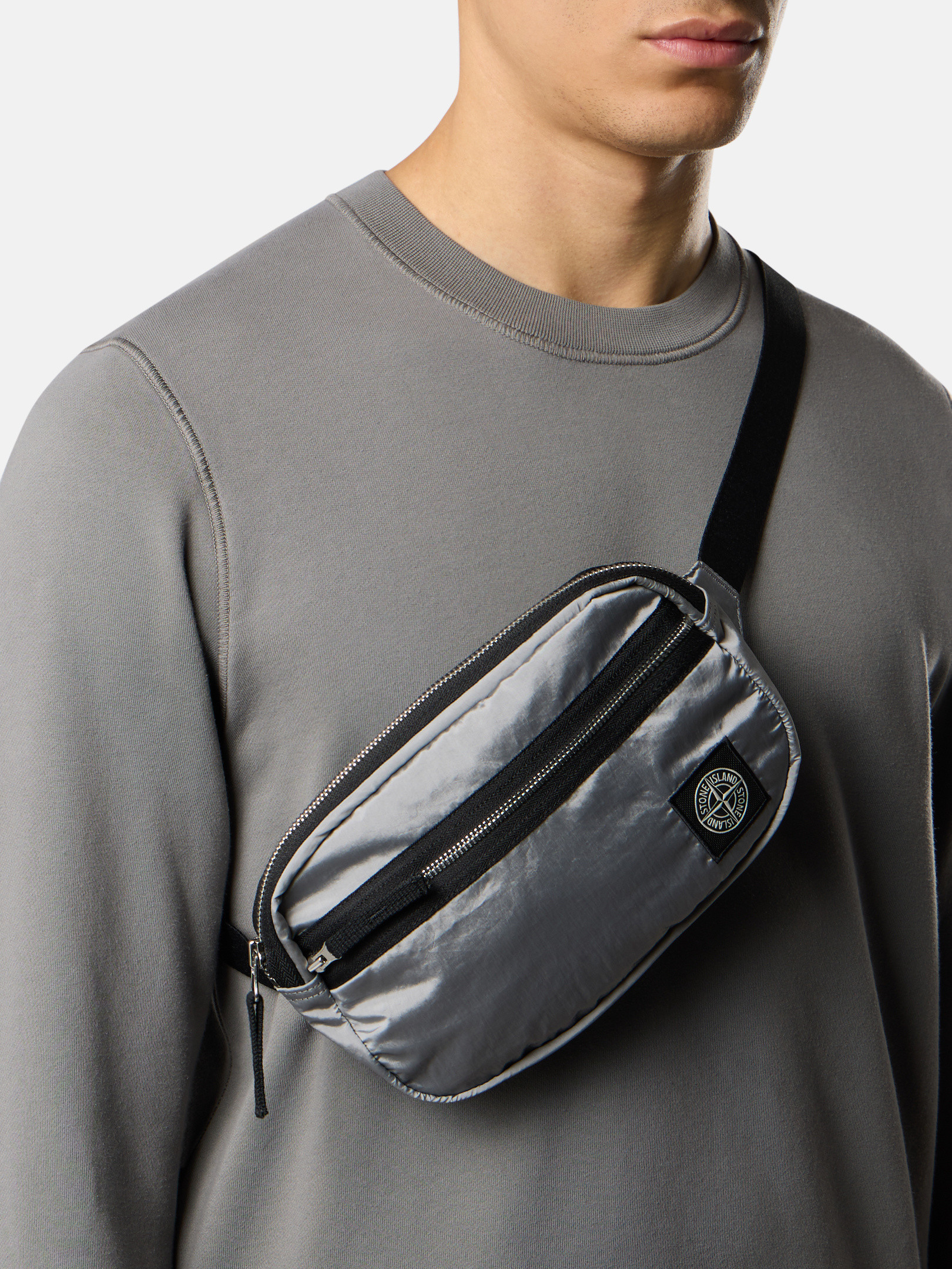 Stone  9200016 ナイロンメタル ベルトバッグ Stone Island: ブラック 9200016 Coated Nylon Metal ECONYL