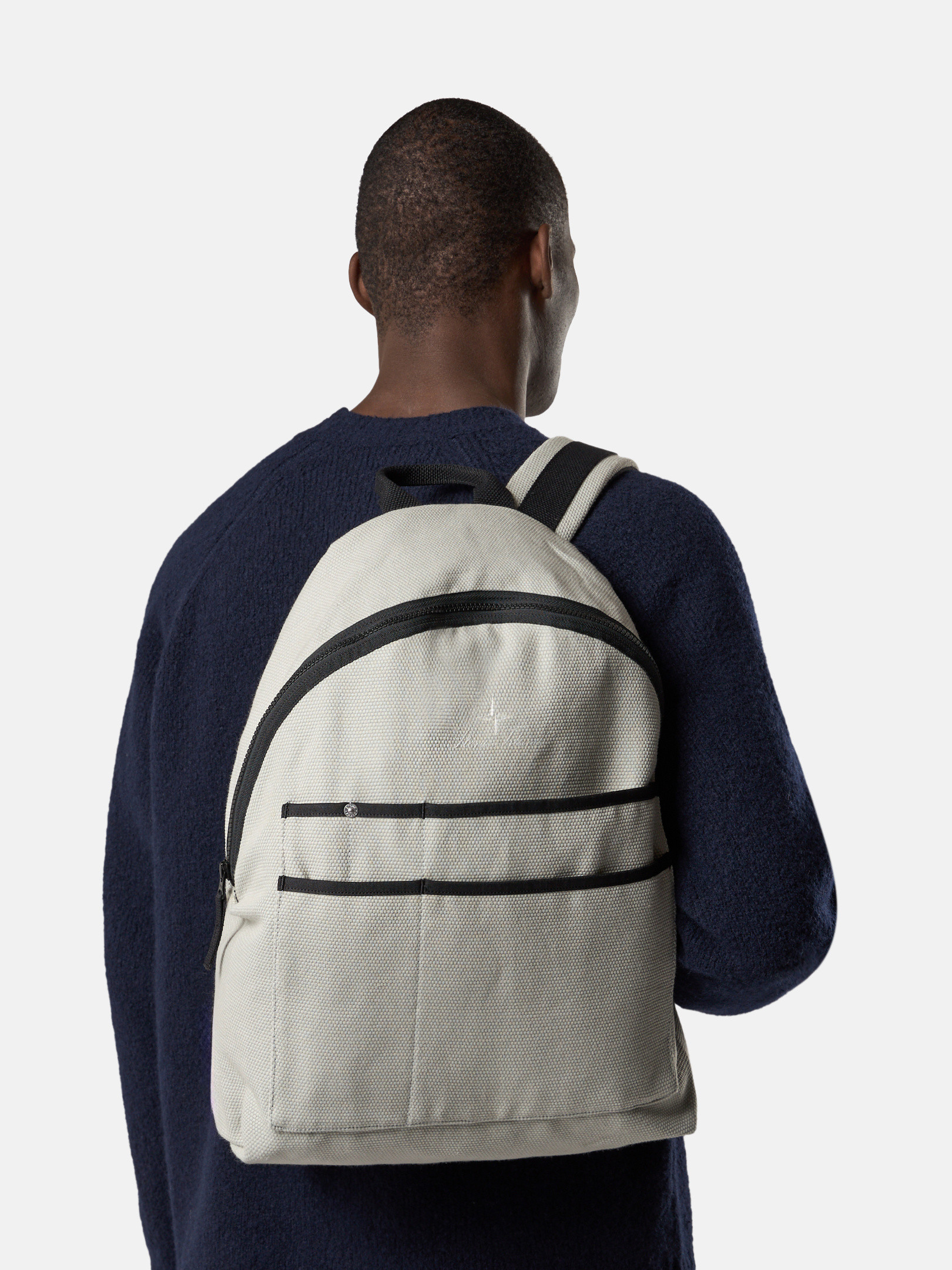 アジャスタブルとワンショルダーのバックパック | Stone Island