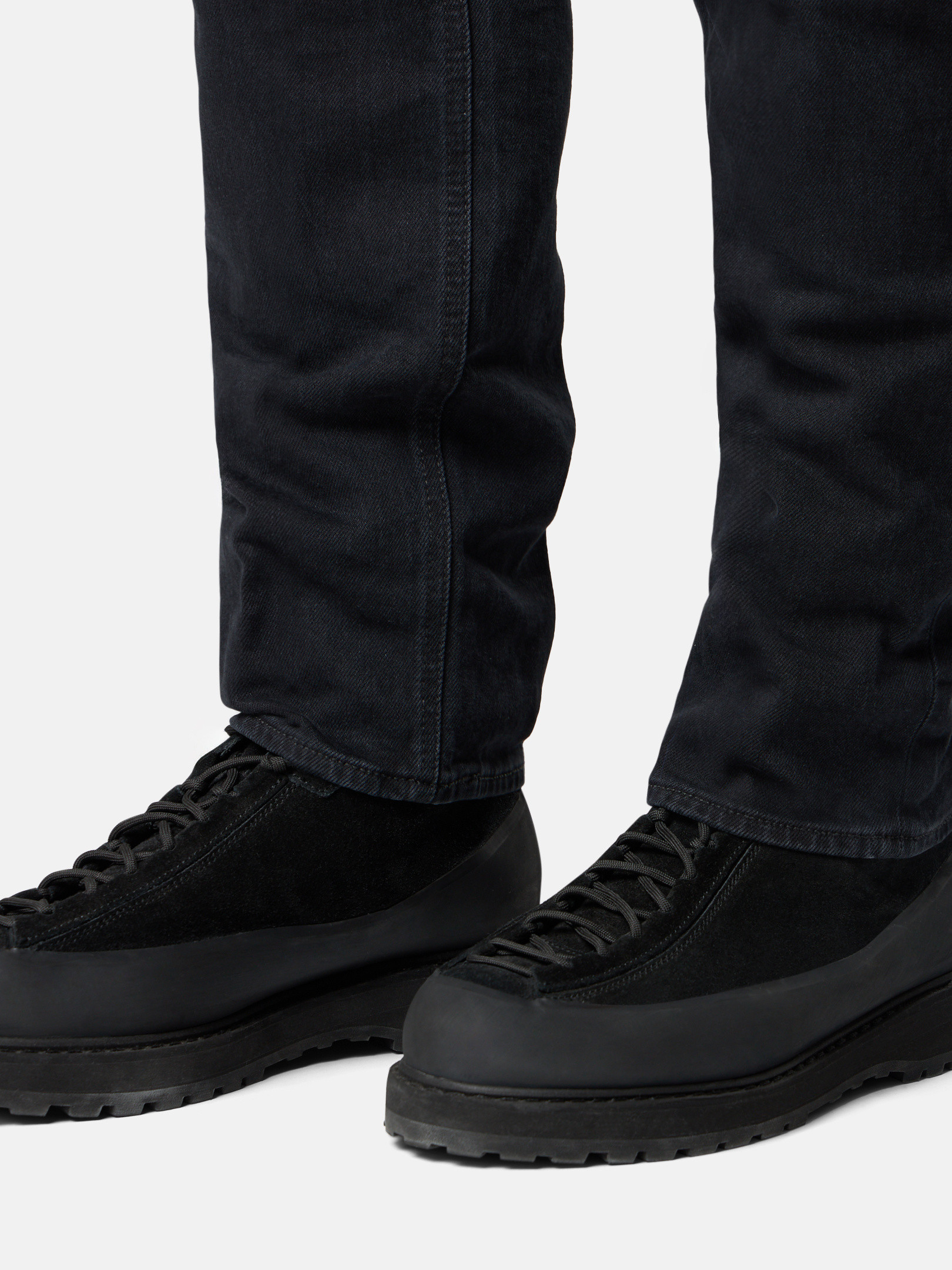 STONE ISLAND ストレッチブラックデニム J100005 Black jeans rinsed 