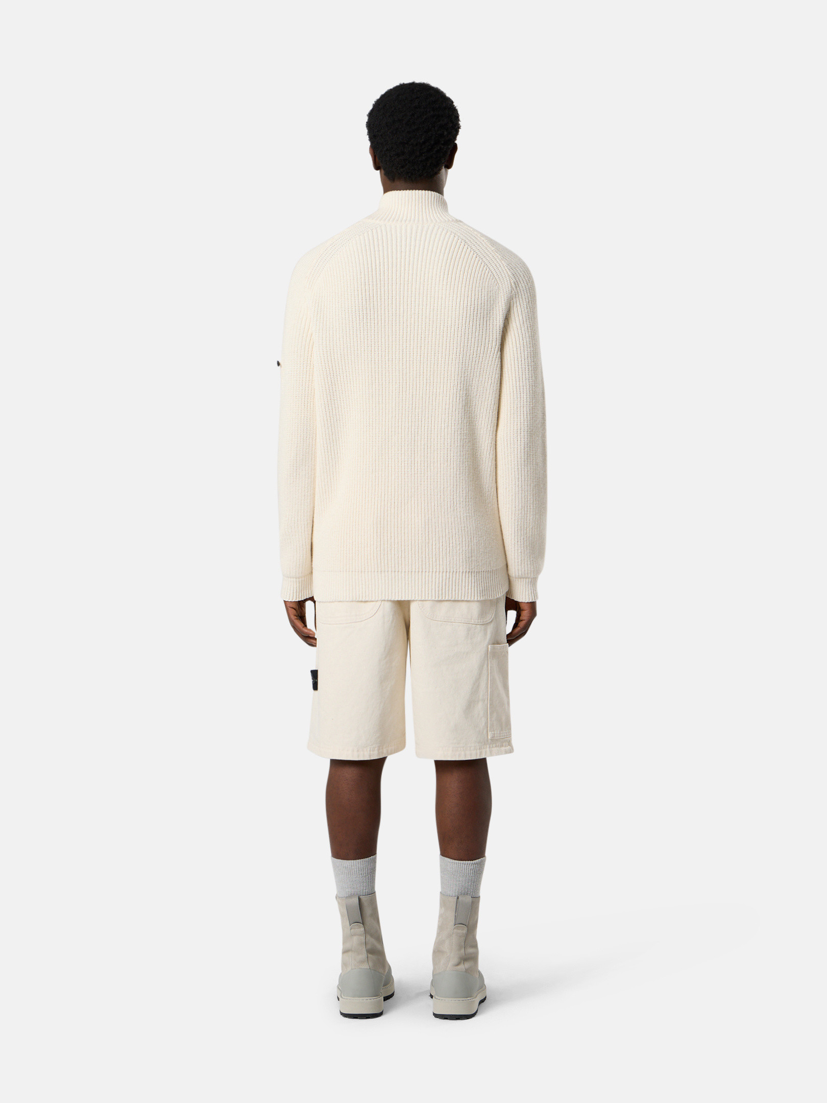 メンズパンツ、カーゴ、バミューダショートパンツ | Stone Island