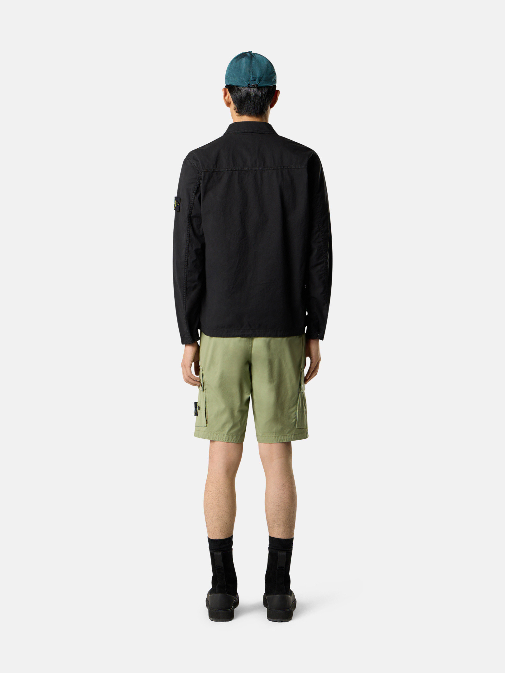 ピ*子様 美品　STONE  カーゴショートパンツ　w30 ブラック ピ*子様 美品 STONE ISLAND カーゴショートパンツ w30 ブラック