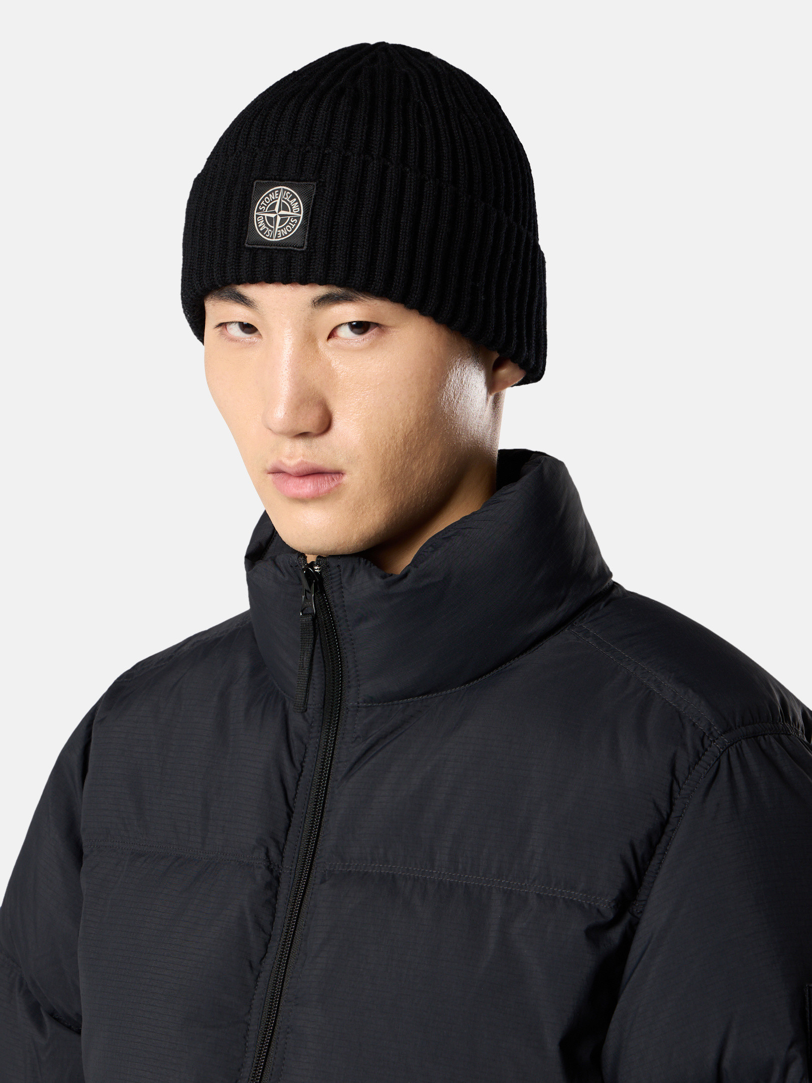 ロゴパッチ付きメンズ入りビーニー | Stone Island