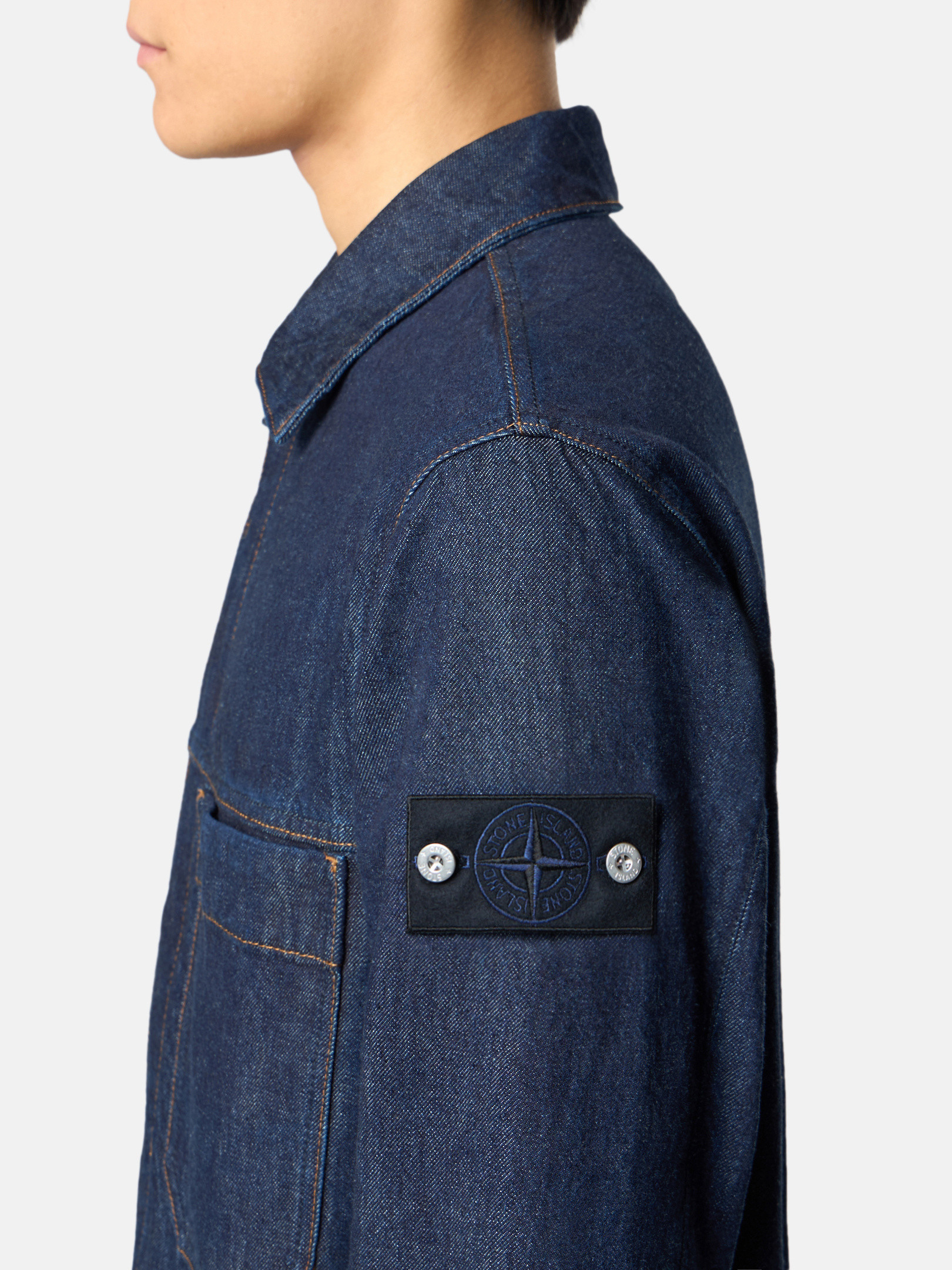 メンズ向けコートやジャケットなどアウターウェア | Stone Island