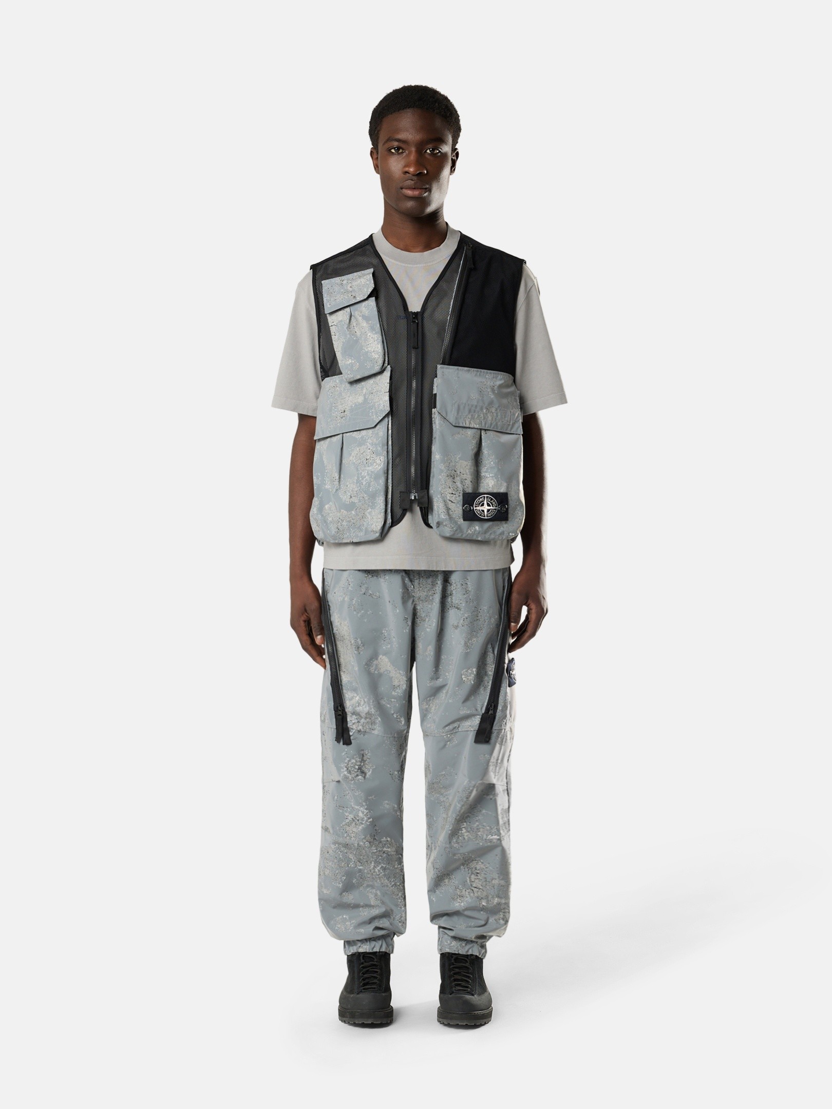 Grey Vest with multiple pockets and utility loops G100001 PLATED 