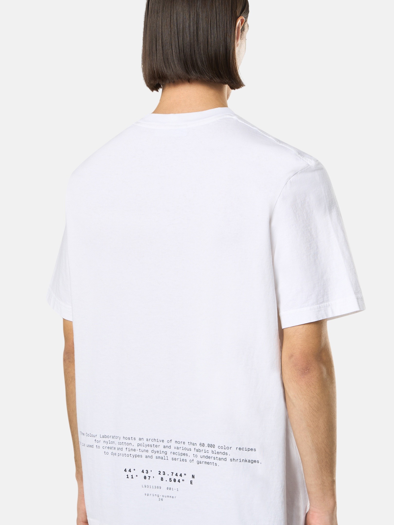 White Regular-fit T-shirt with “All Around Compass” print 2100001