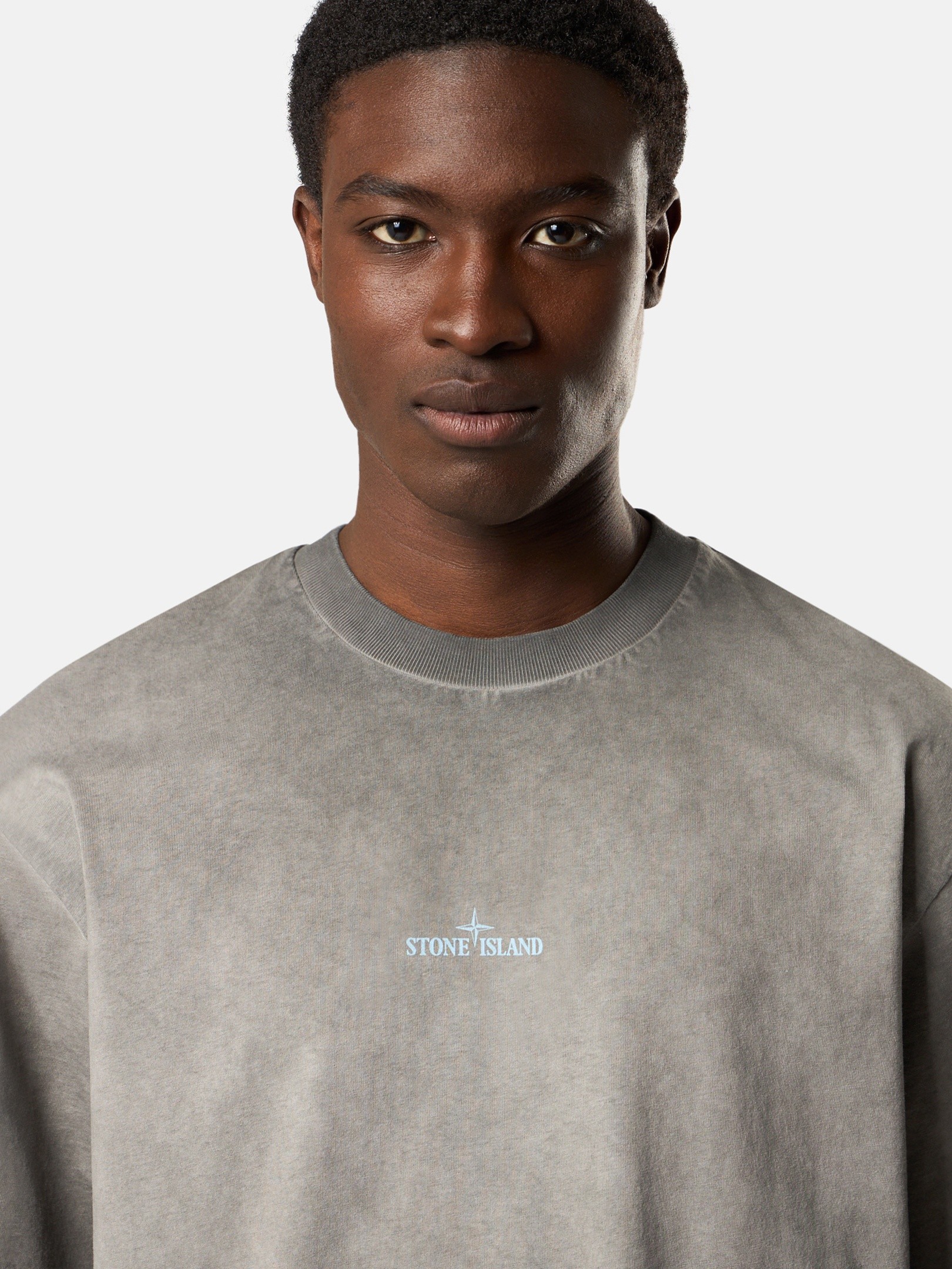 Black Regular-fit T-shirt with 'Erosion' print 2100002 COMBED