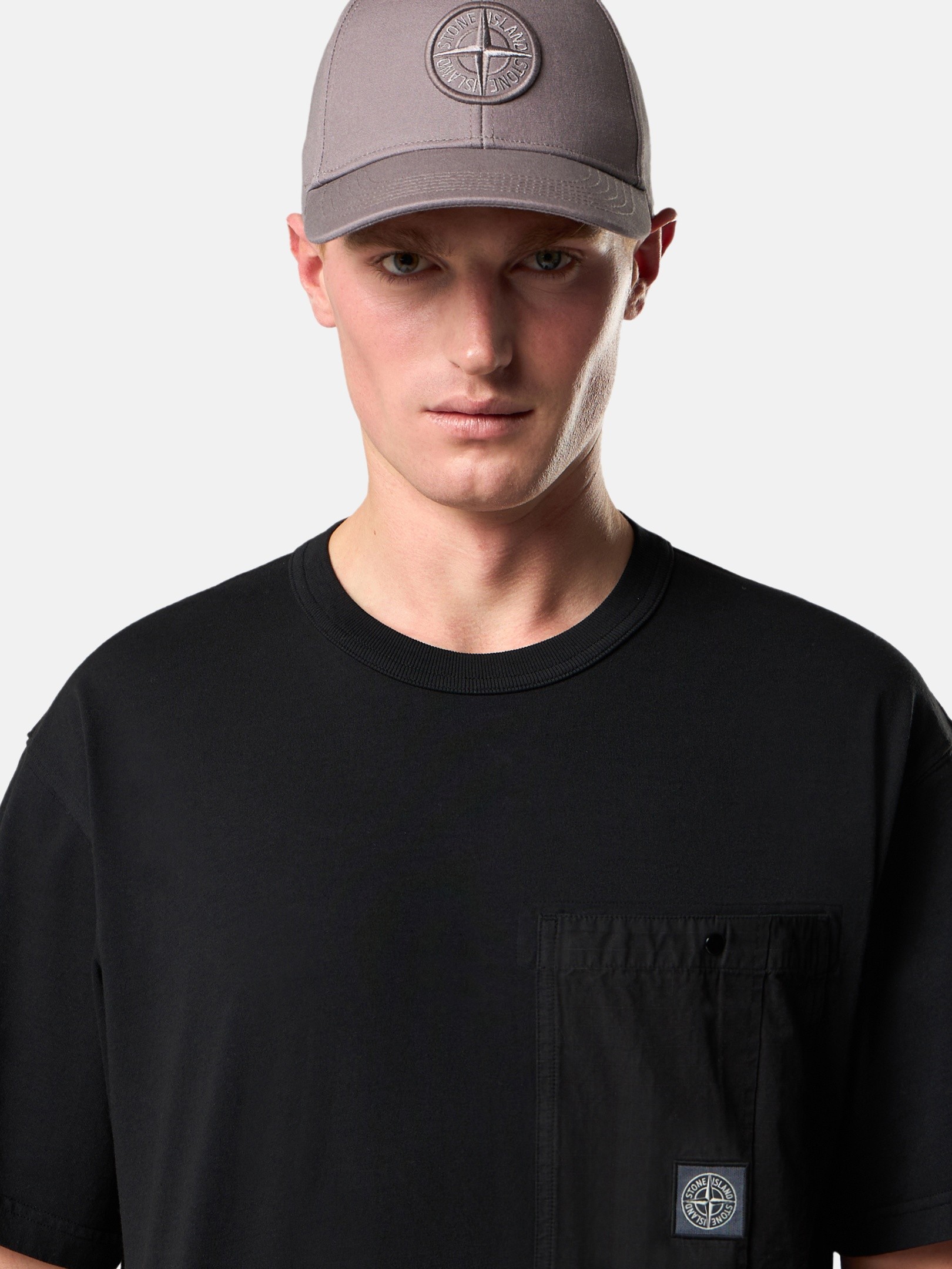 Black Regular-fit T-shirt with chest pocket 2100004 COMBED ORGANIC