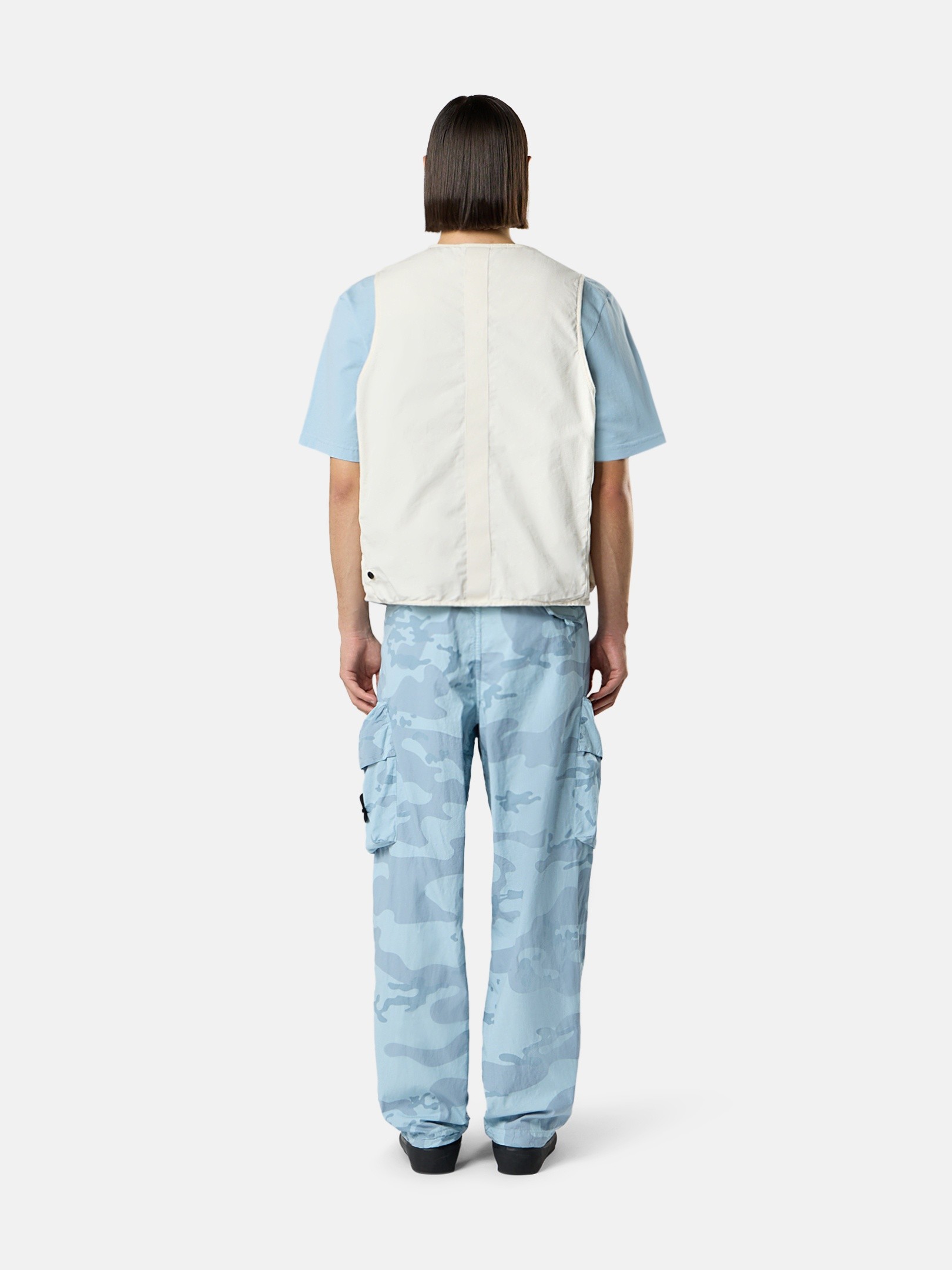 メンズパンツ、カーゴ、バミューダショートパンツ | Stone Island