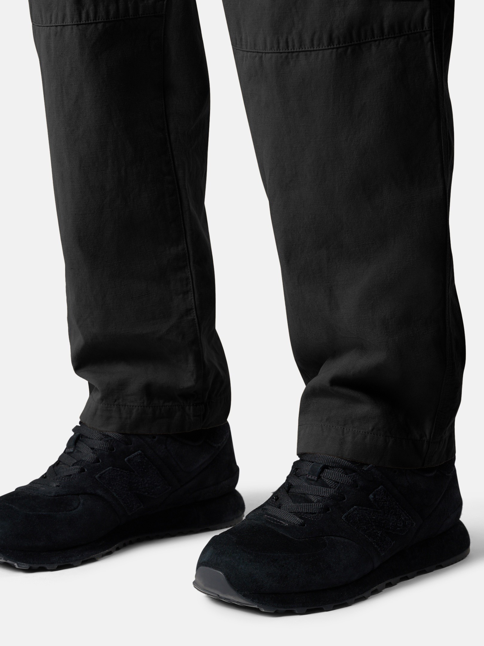 Black Regular-fit cargo pants with paneled construction 3100041